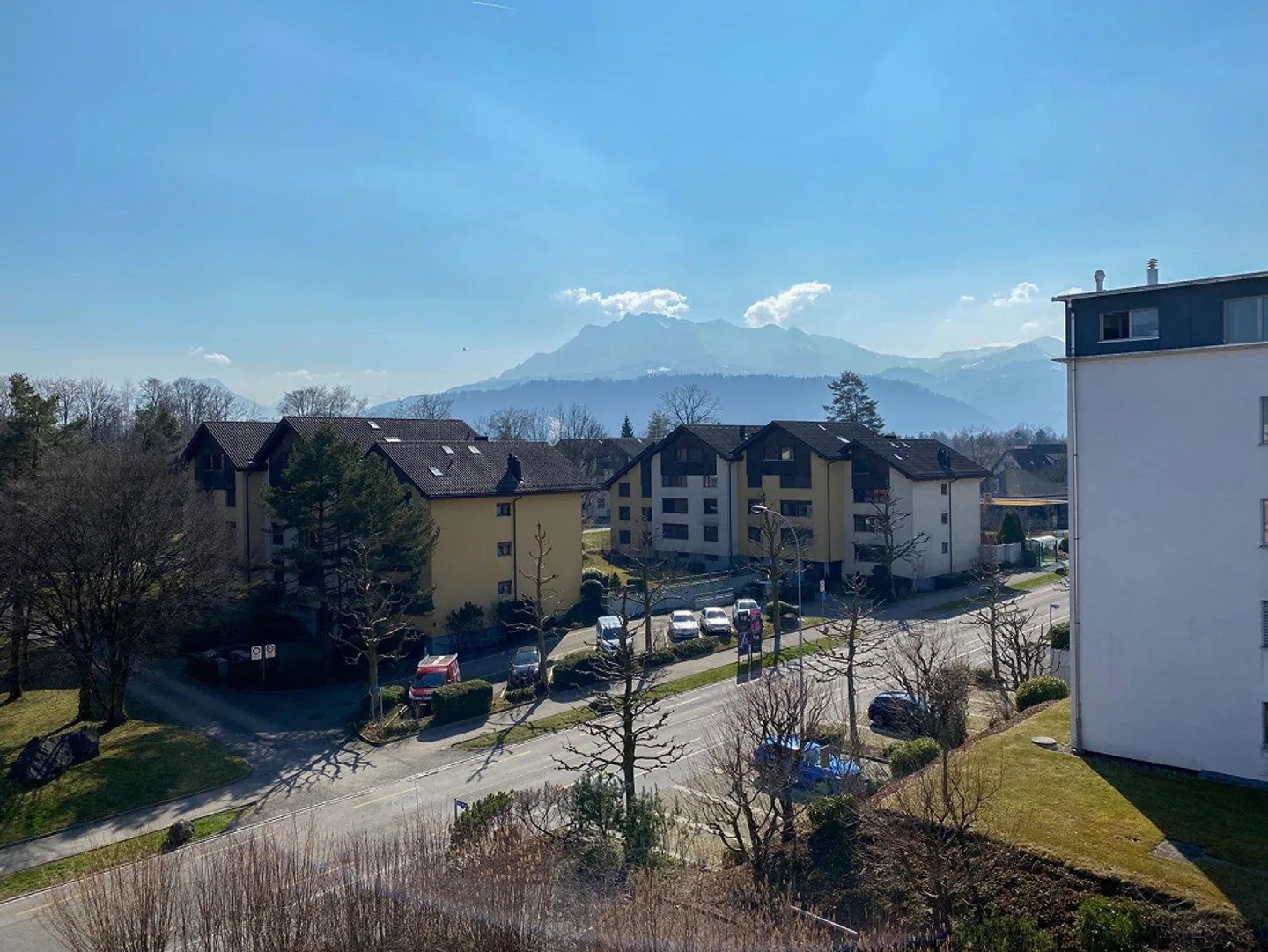 Beautiful apartment in a quiet location in Emmenbrücke! - Photo 3 of 8