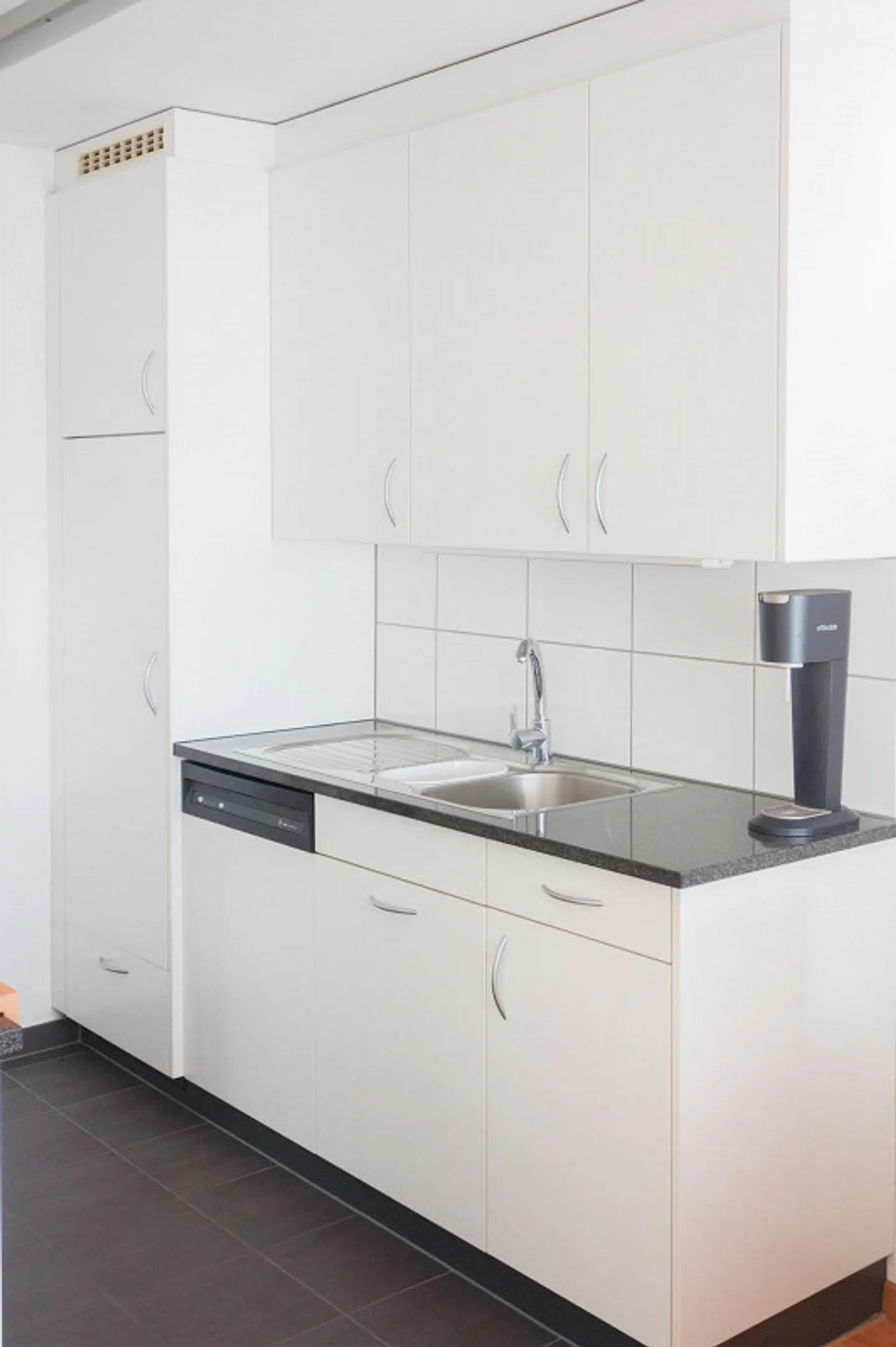 Beautiful apartment in a quiet location in Emmenbrücke! - Photo 5 of 8
