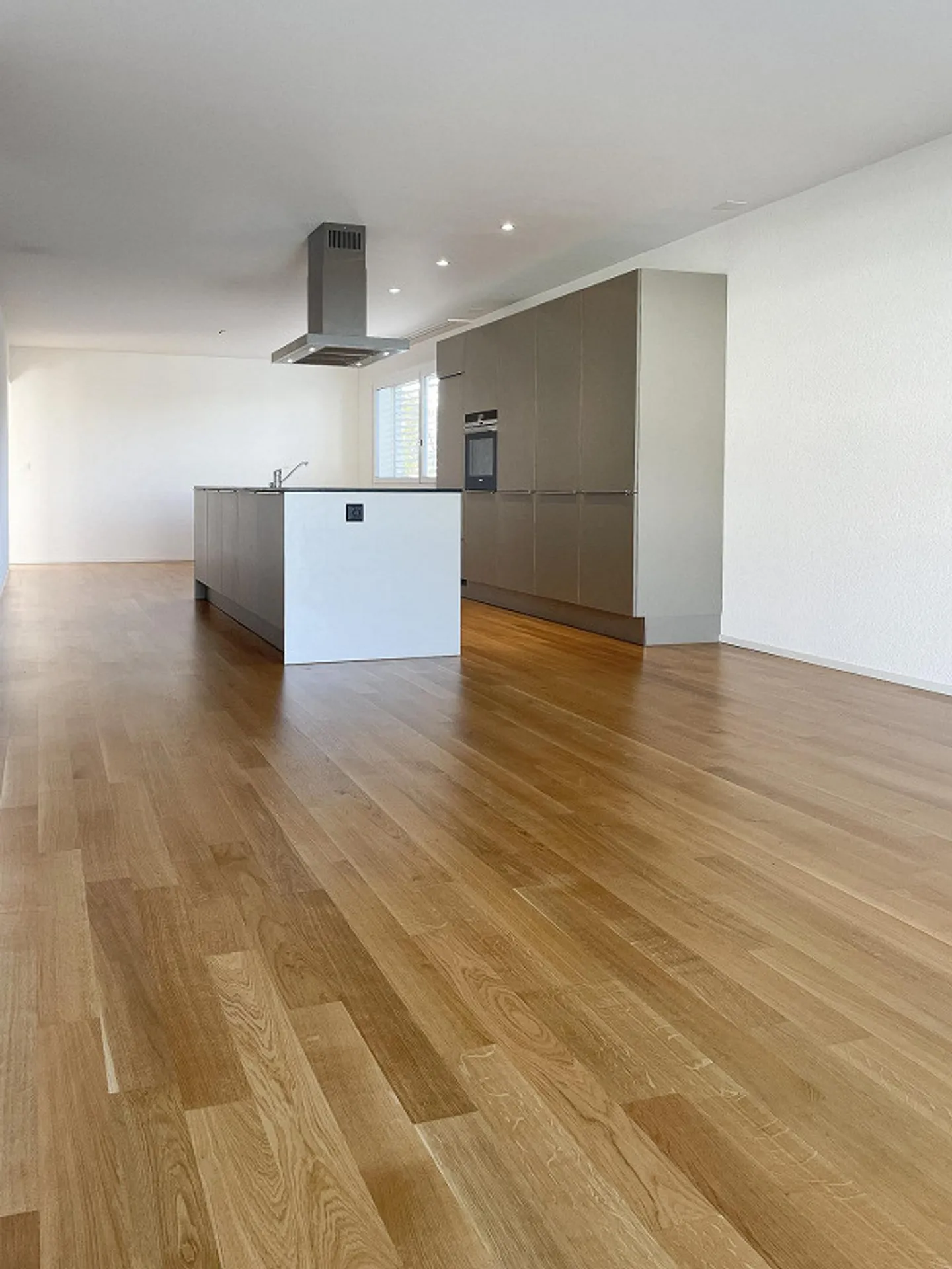 Appartement Charmant avec Grande Terrasse - Photo 5 sur 13