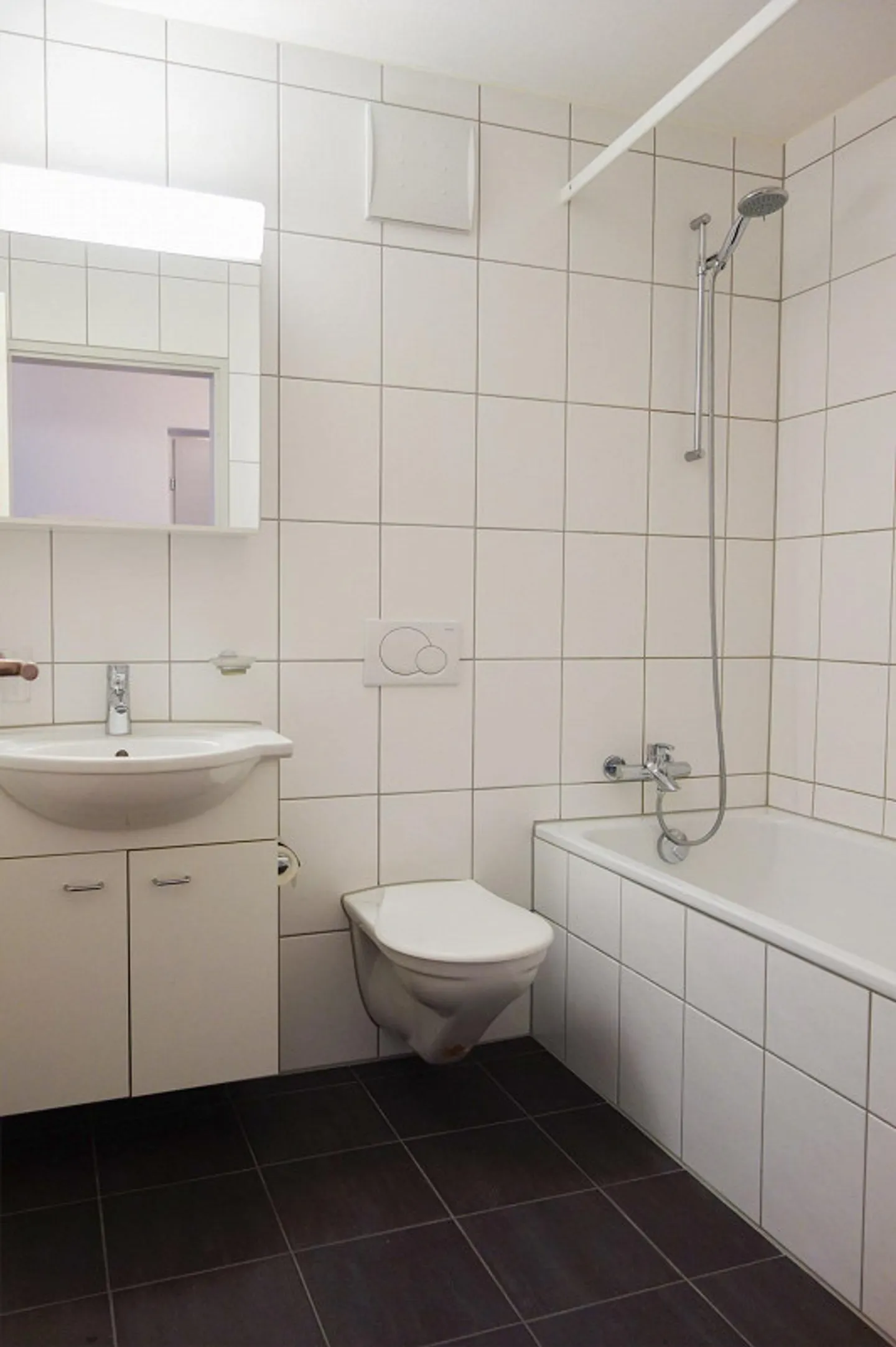 Beautiful apartment in a quiet location in Emmenbrücke! - Photo 7 of 8