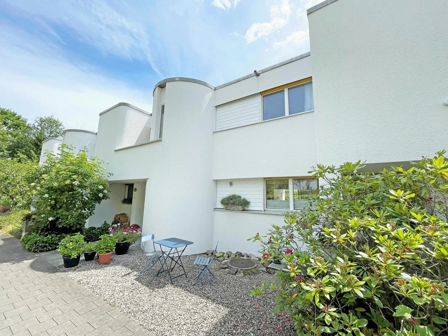 Central, Quiet and Idyllic - Attractive Living in Lucerne - Photo 1 of 13