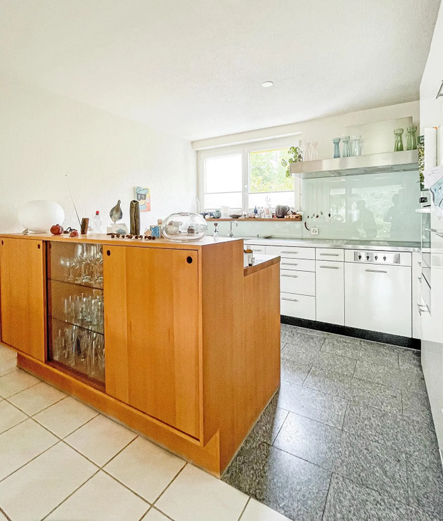 Central, Quiet and Idyllic - Attractive Living in Lucerne - Photo 8 of 13
