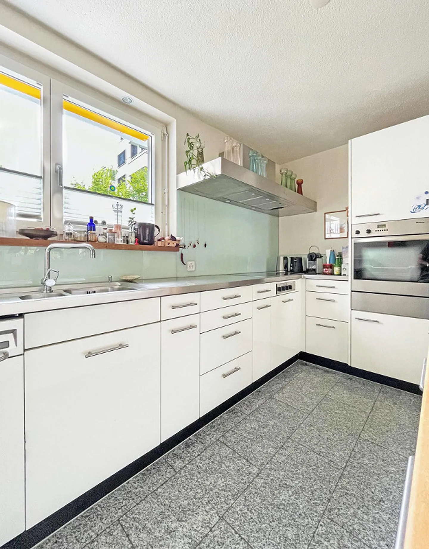 Central, Quiet and Idyllic - Attractive Living in Lucerne - Photo 9 of 13