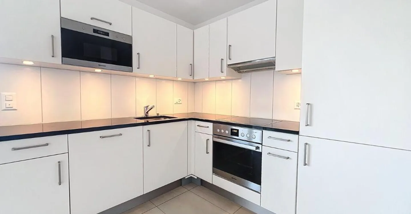 Appartement moderne avec grand balcon - Photo 4 sur 9