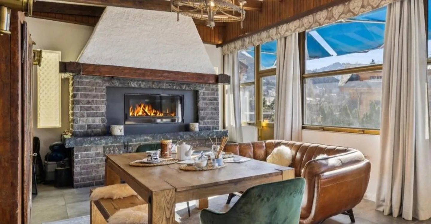 In Villars, 4p hell, renoviert, mit privatem Eingang, berufliche Möglichkeit - Foto 1 von 12