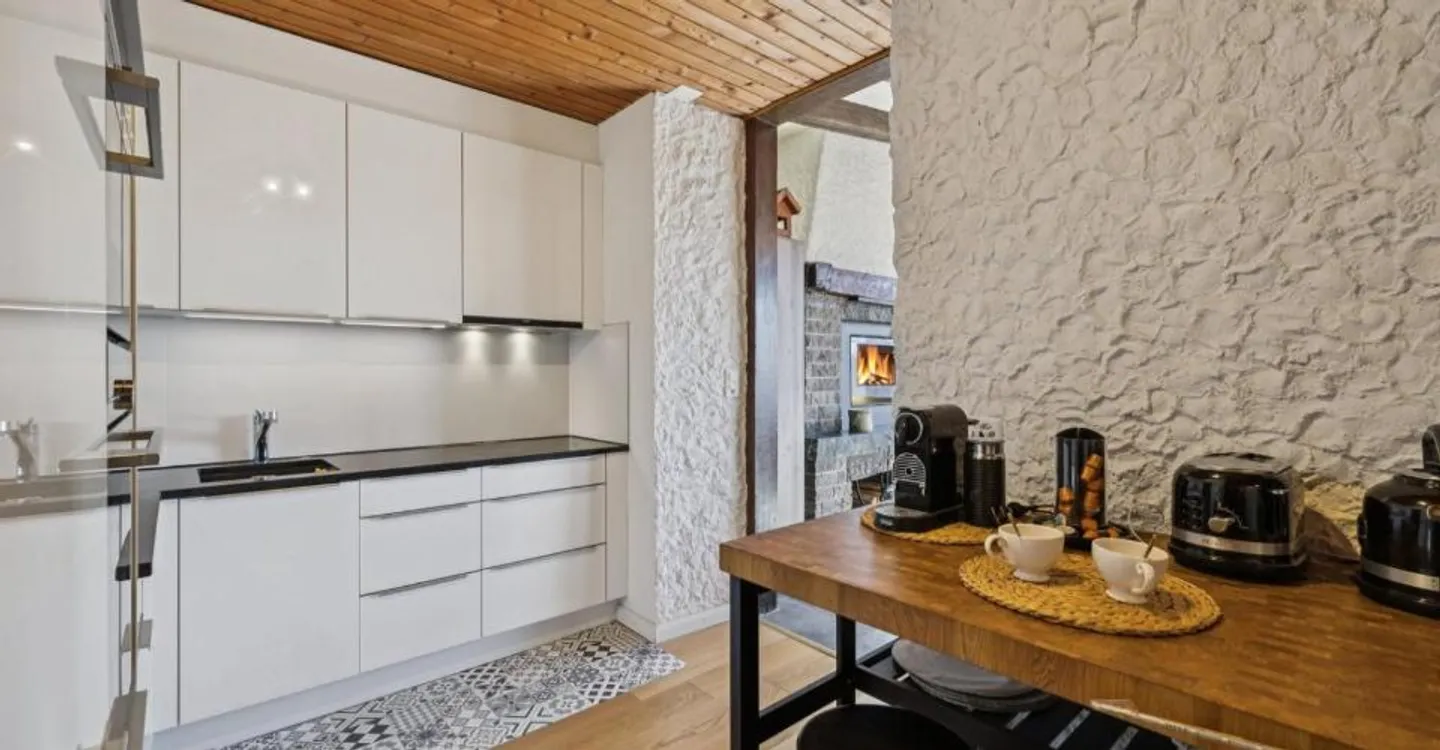 In Villars, 4p hell, renoviert, mit privatem Eingang, berufliche Möglichkeit - Foto 9 von 12