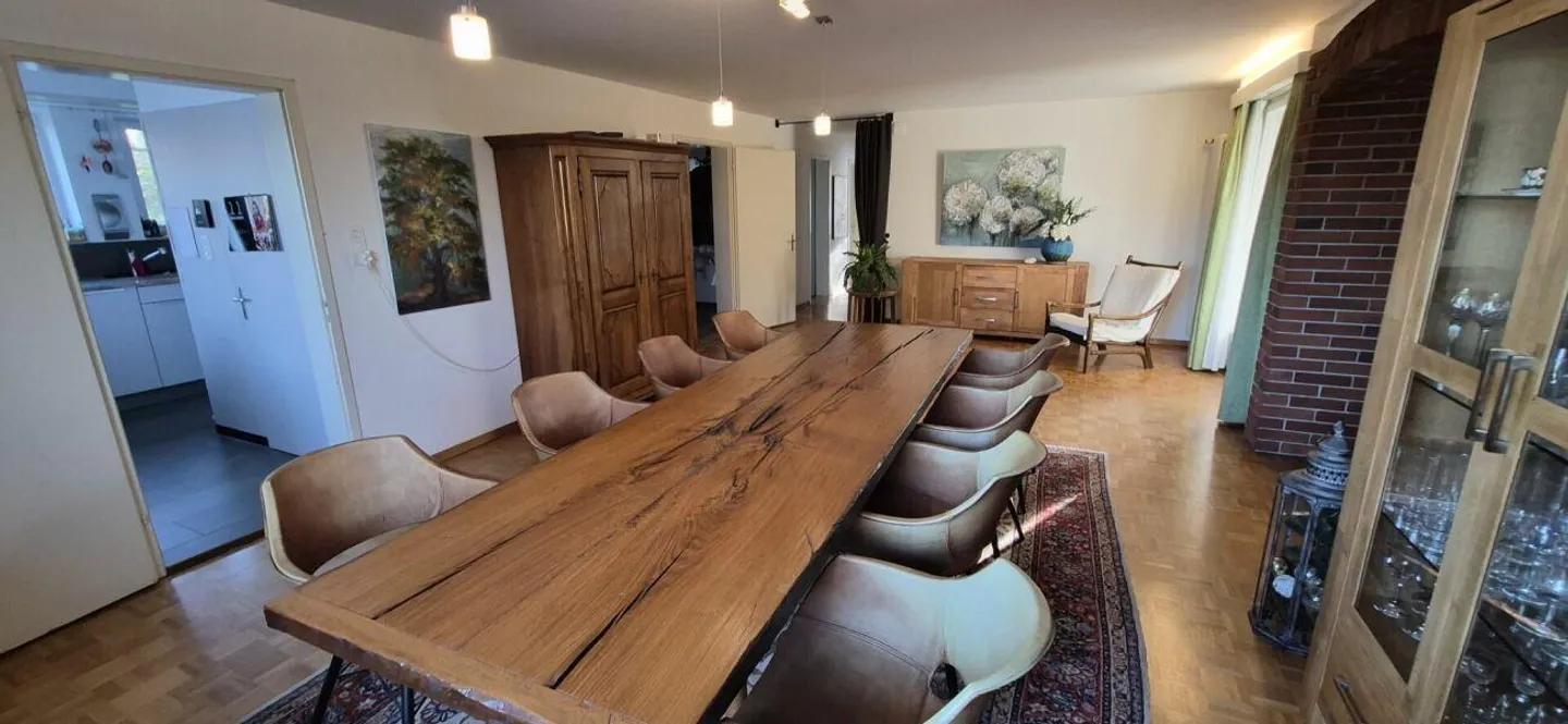 Living with style and plenty of space - Photo 4 of 13