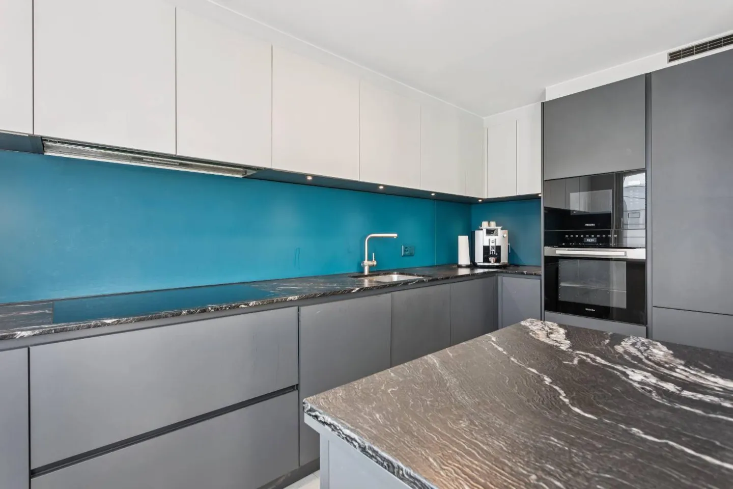 Renoviertes 4,5-Zimmer-Apartment - Foto 2 von 13