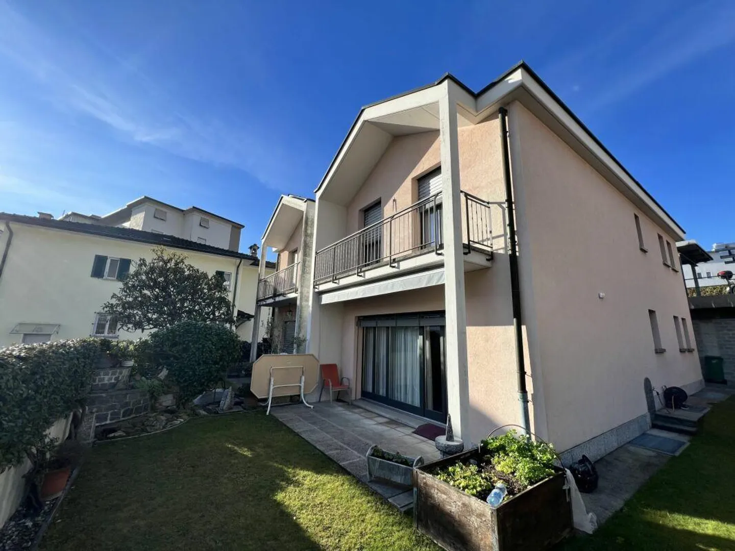 Maison unifamiliale semi-détachée de 4,5 pièces - Photo 1 sur 22