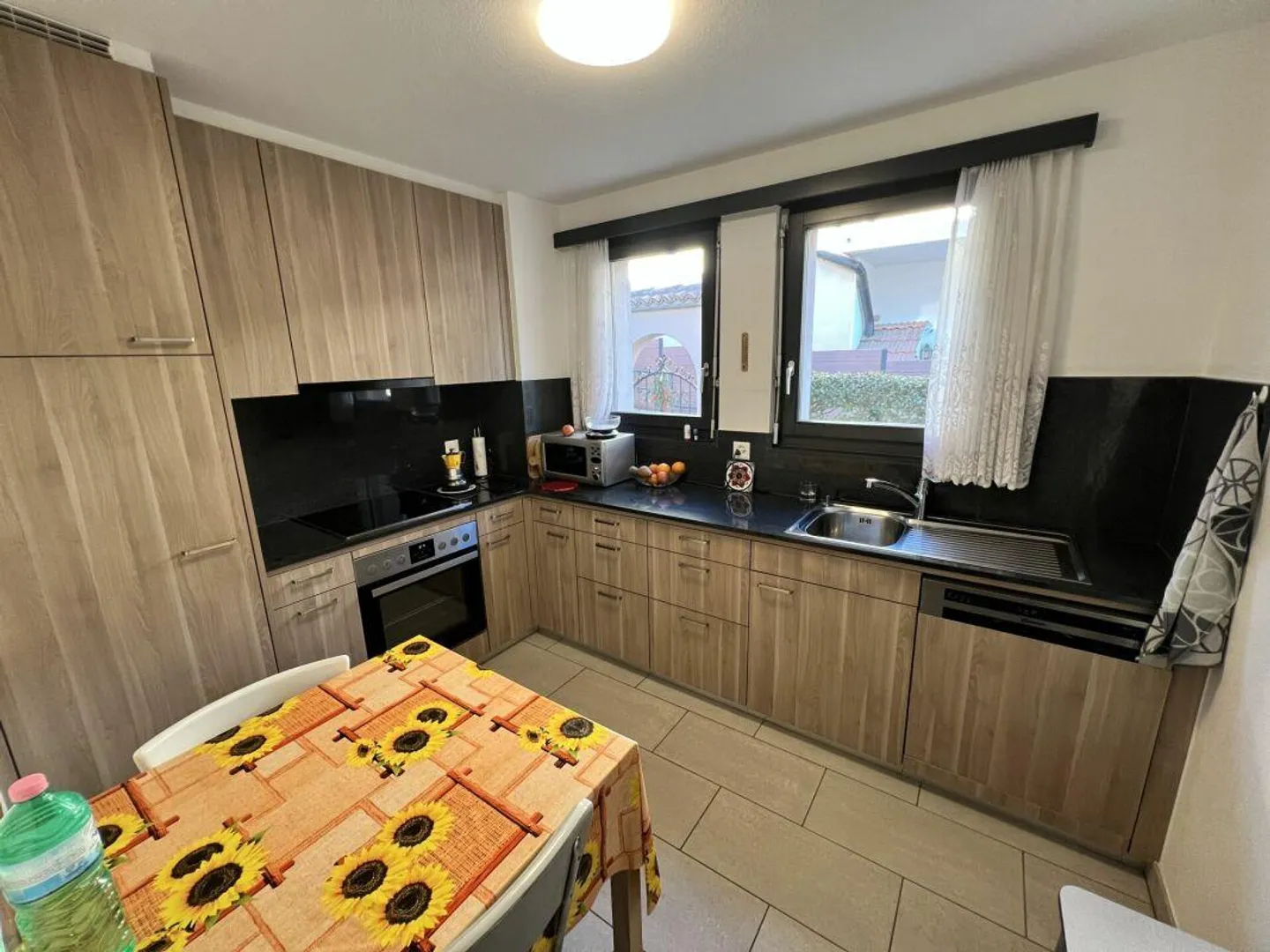 Maison unifamiliale semi-détachée de 4,5 pièces - Photo 8 sur 22