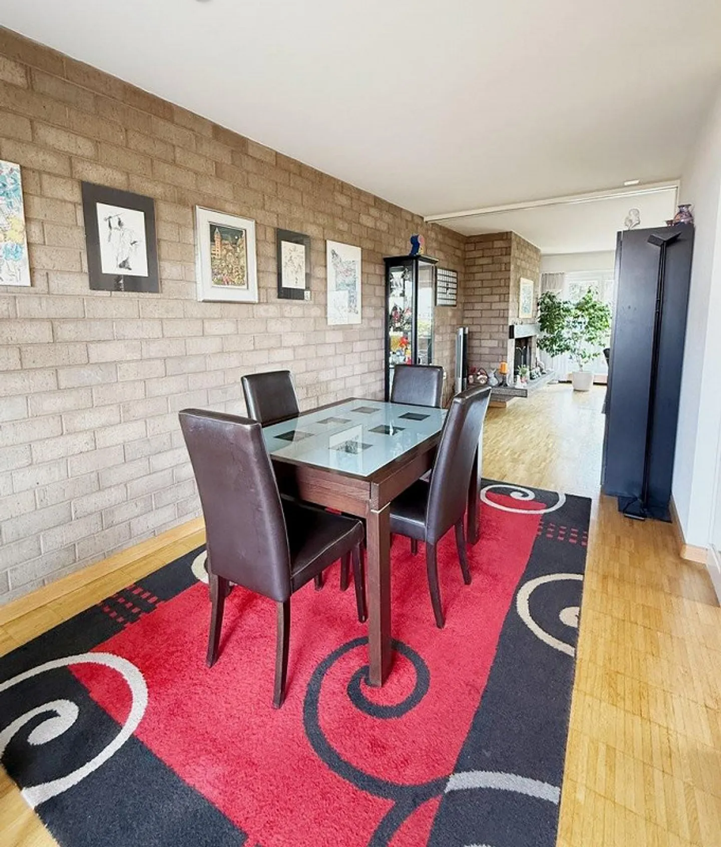 Stylish living in a quiet location in Basel - Photo 5 of 11