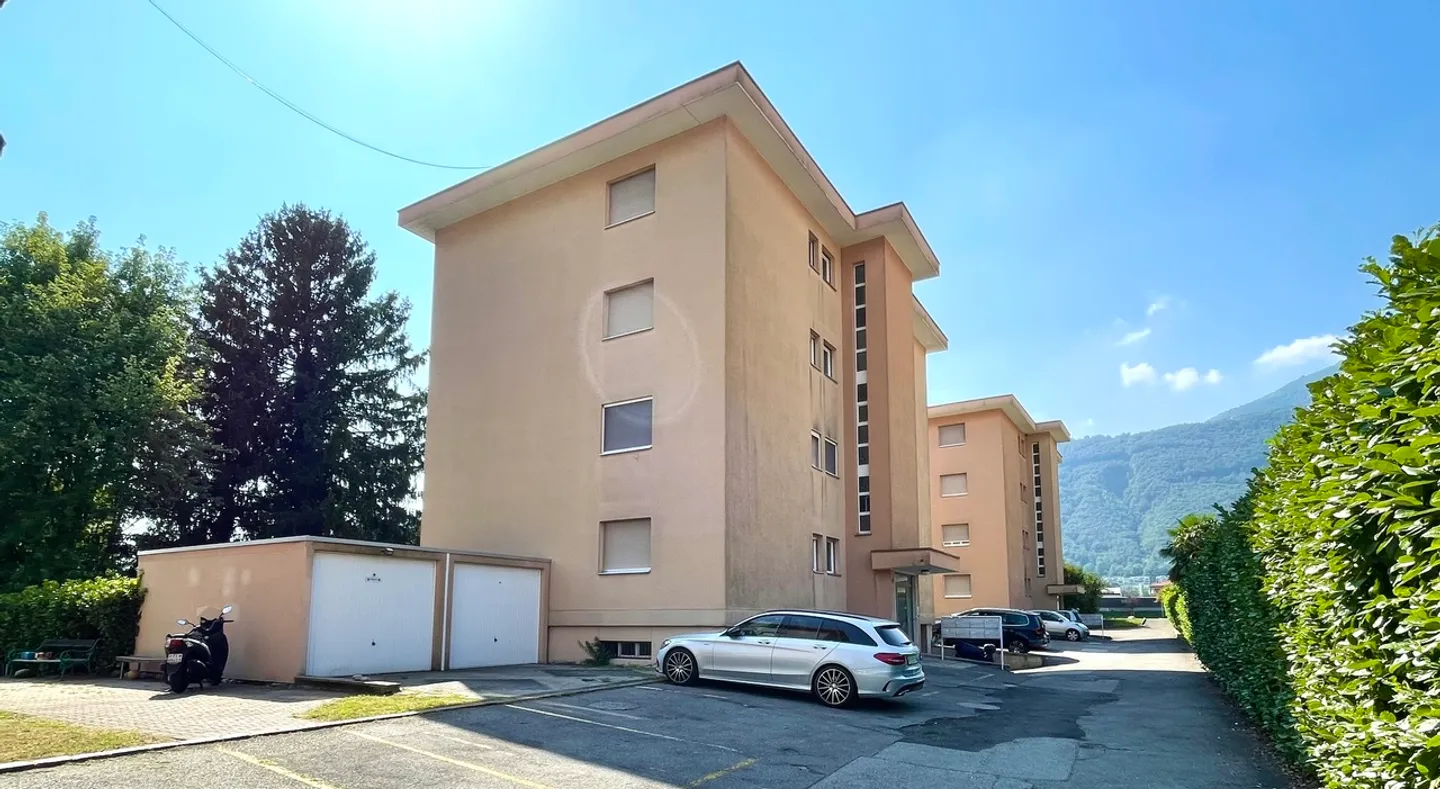APPARTAMENTO 3.5 LOCALI RISTRUTTURATO - Foto 12 di 12