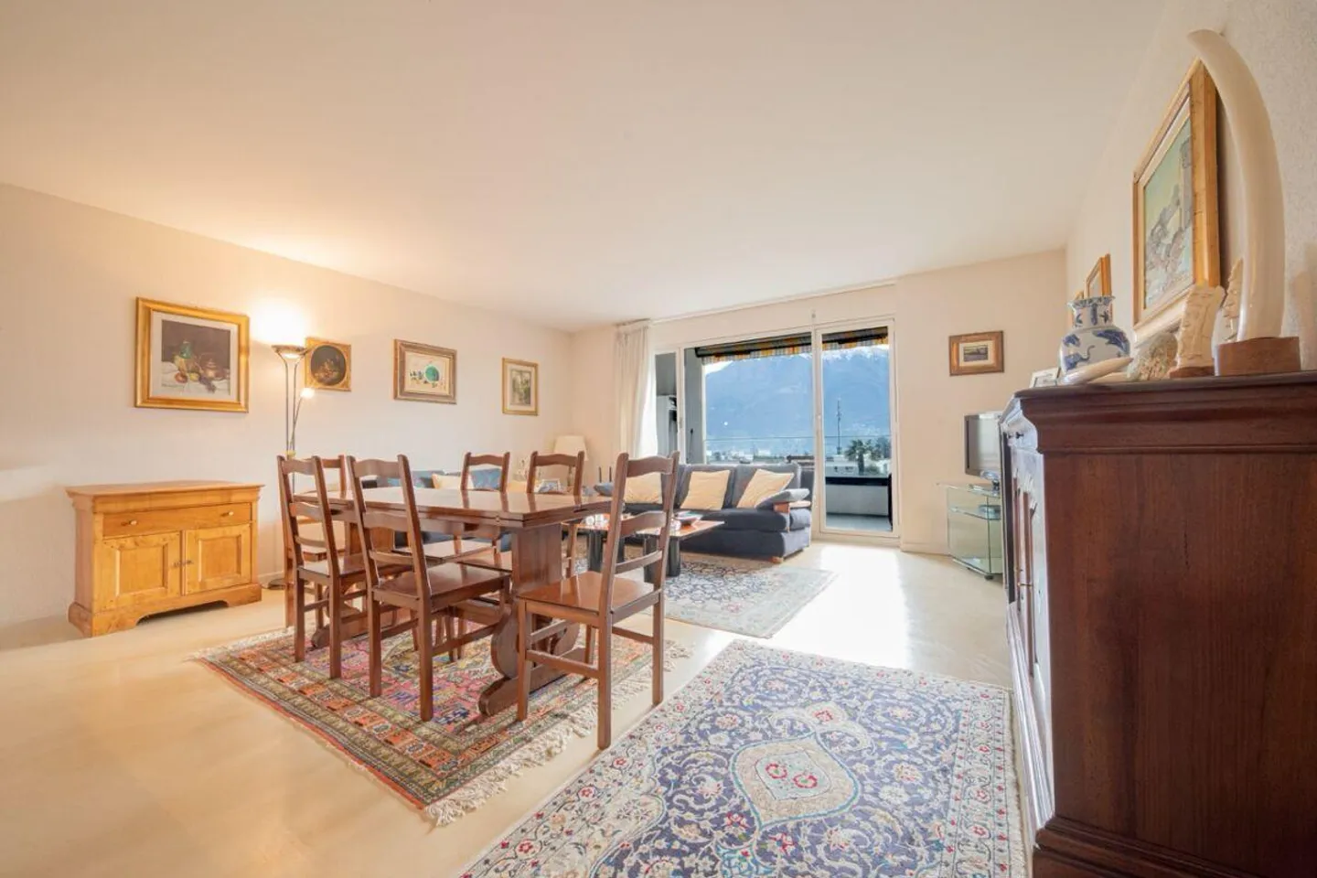 Appartamento luminoso in una posizione privilegiata - Foto 3 di 8