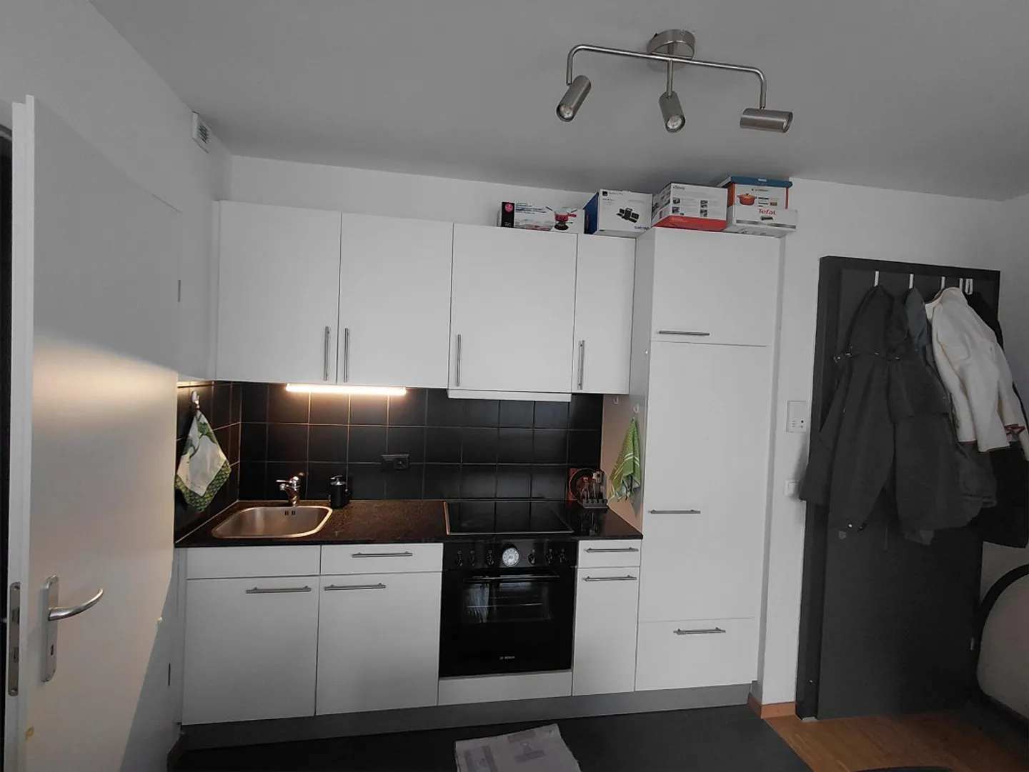 Studio moderno e luminoso nel cuore di Friburgo - Foto 3 di 6