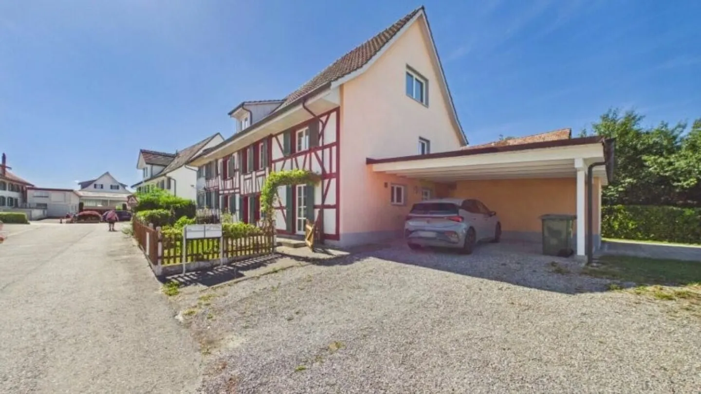 Ampia casa familiare con flessibilità - Foto 2 di 10