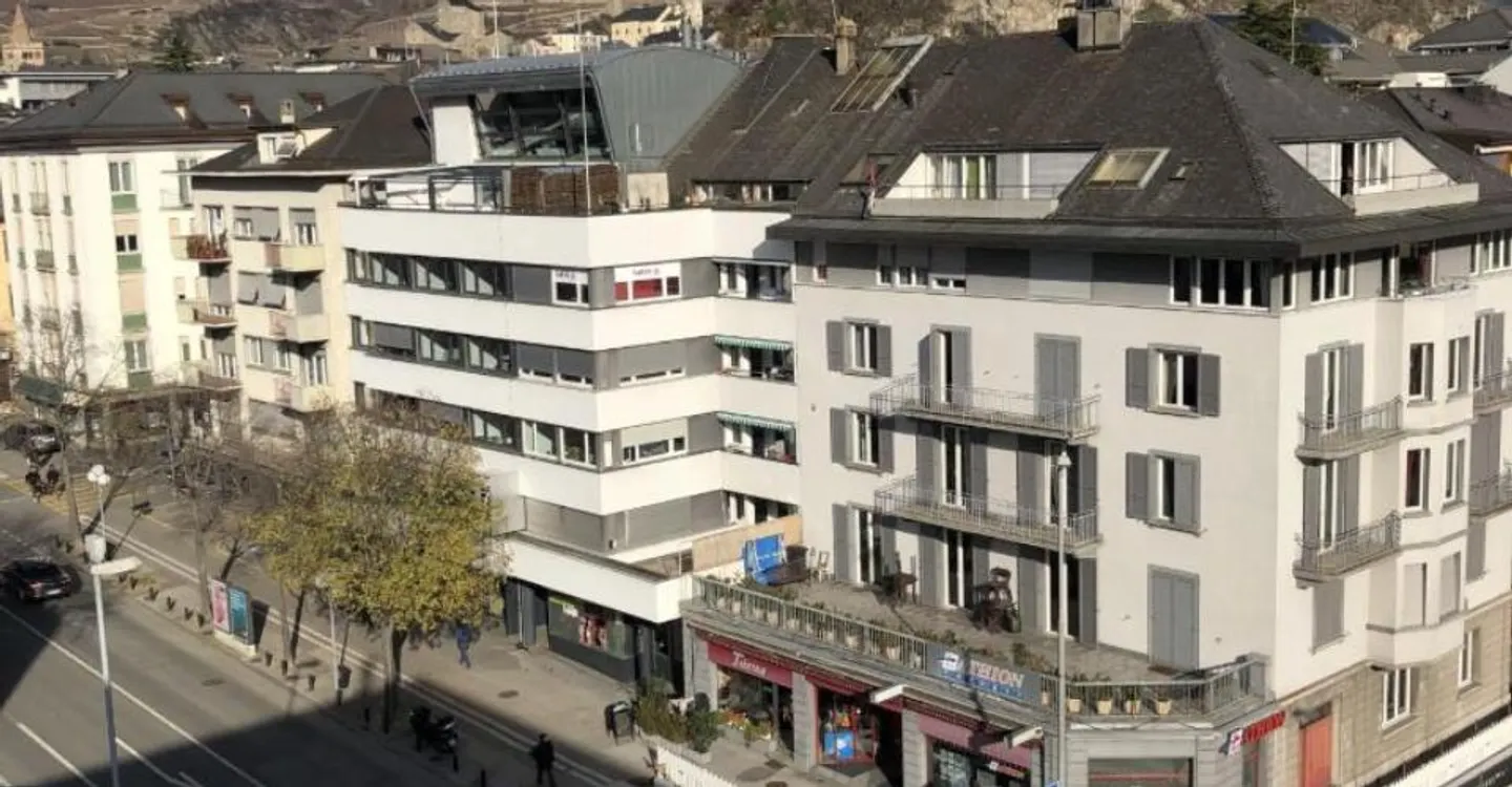 Appartement 4.5 pièces central - Photo 1 sur 8