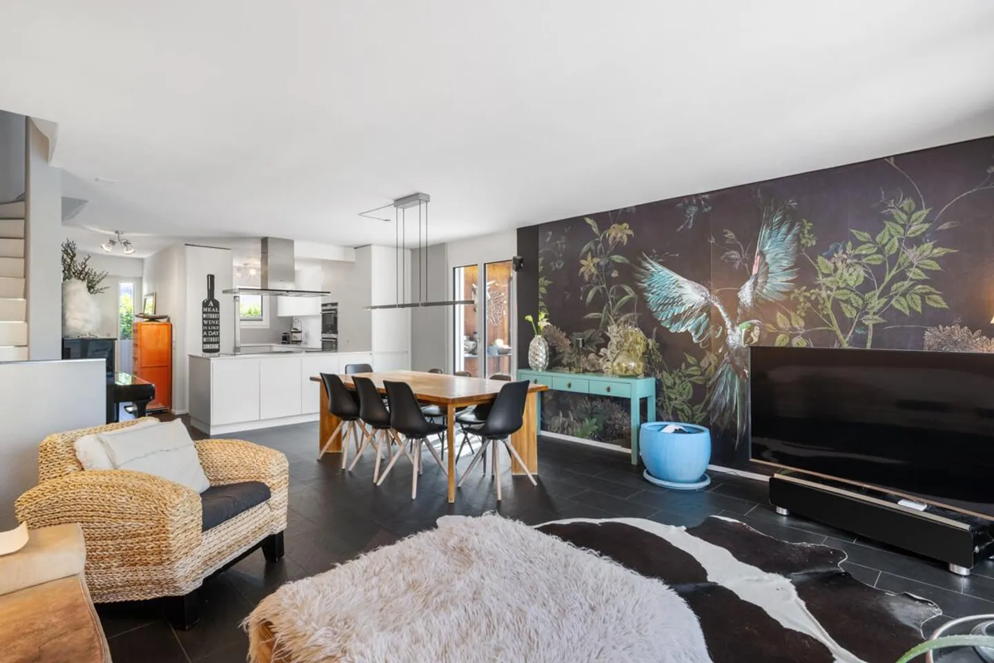 Maison jumelée de 5,5 pièces avec environ 168 mètres carrés de surface habitable - Photo 4 sur 5