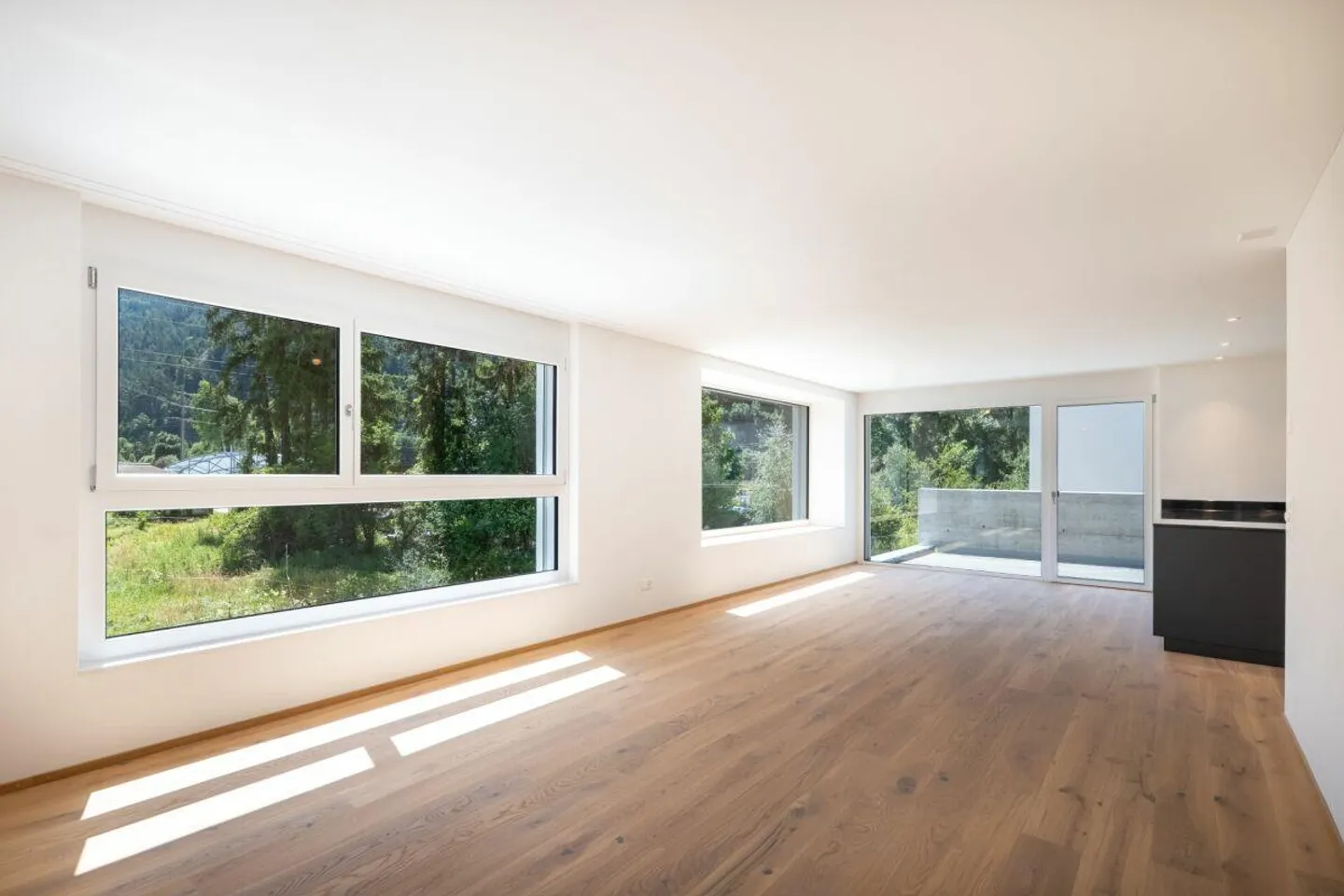 Modern Family Home in Bonaduz - Photo 3 of 13