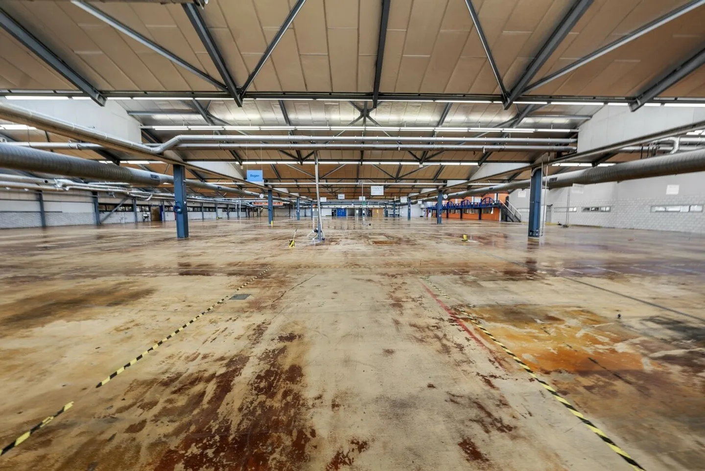 Nuovo punto di riferimento per la tua logistica a Schmitten FR - Foto 6 di 13