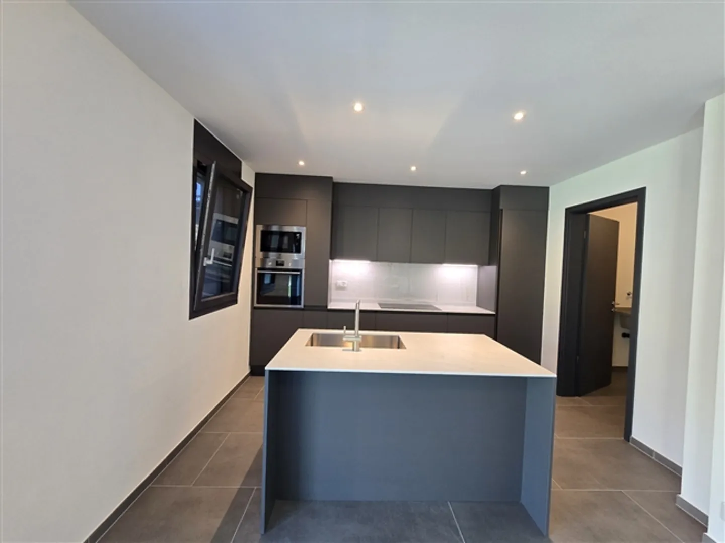 New semi-detached house / 199 m2 and 847 m3 / Martigny / ref. 10242565 - Photo 3 of 13