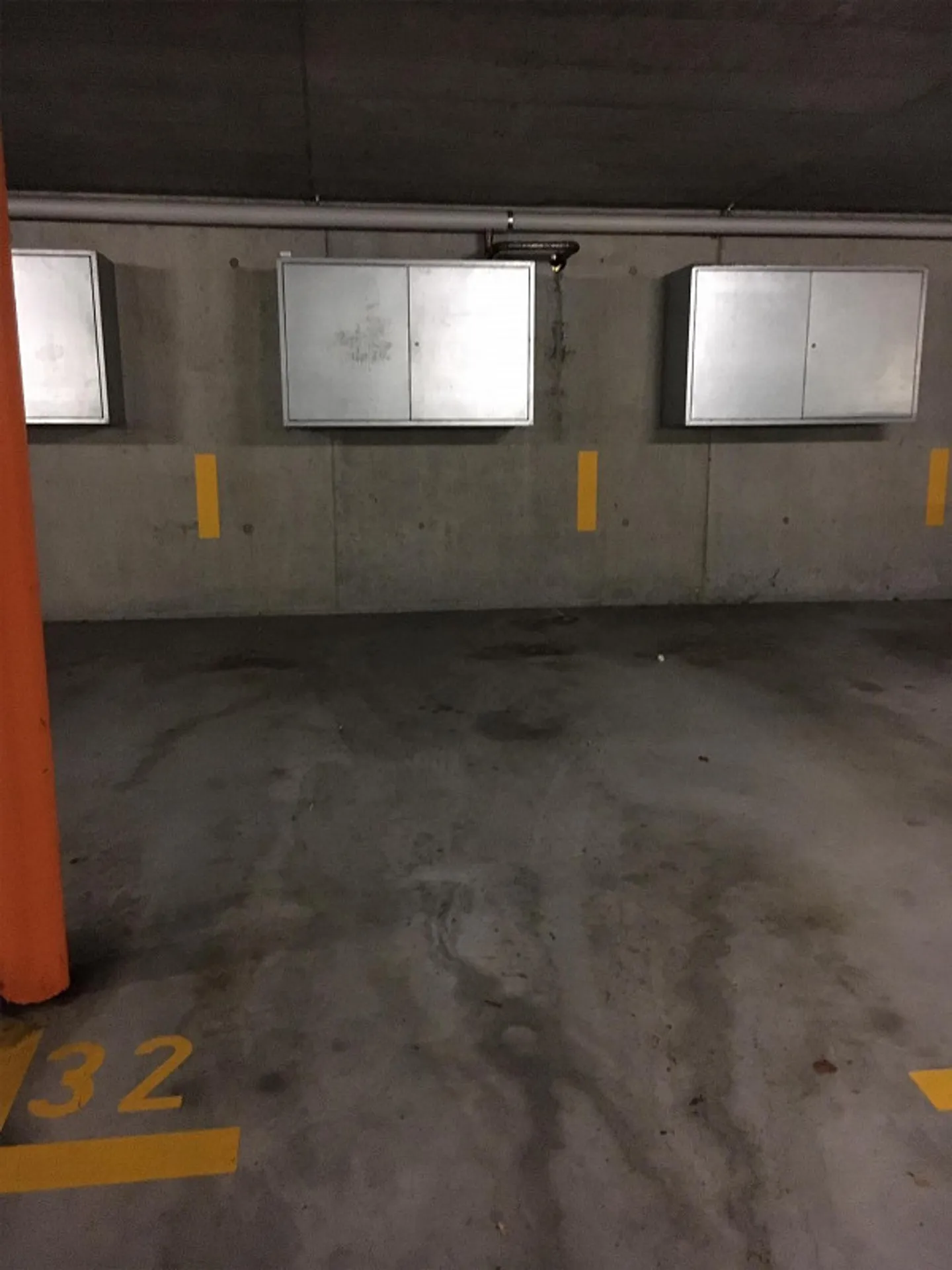 Cerchi un posto caldo per la tua auto? - Foto 2 di 2