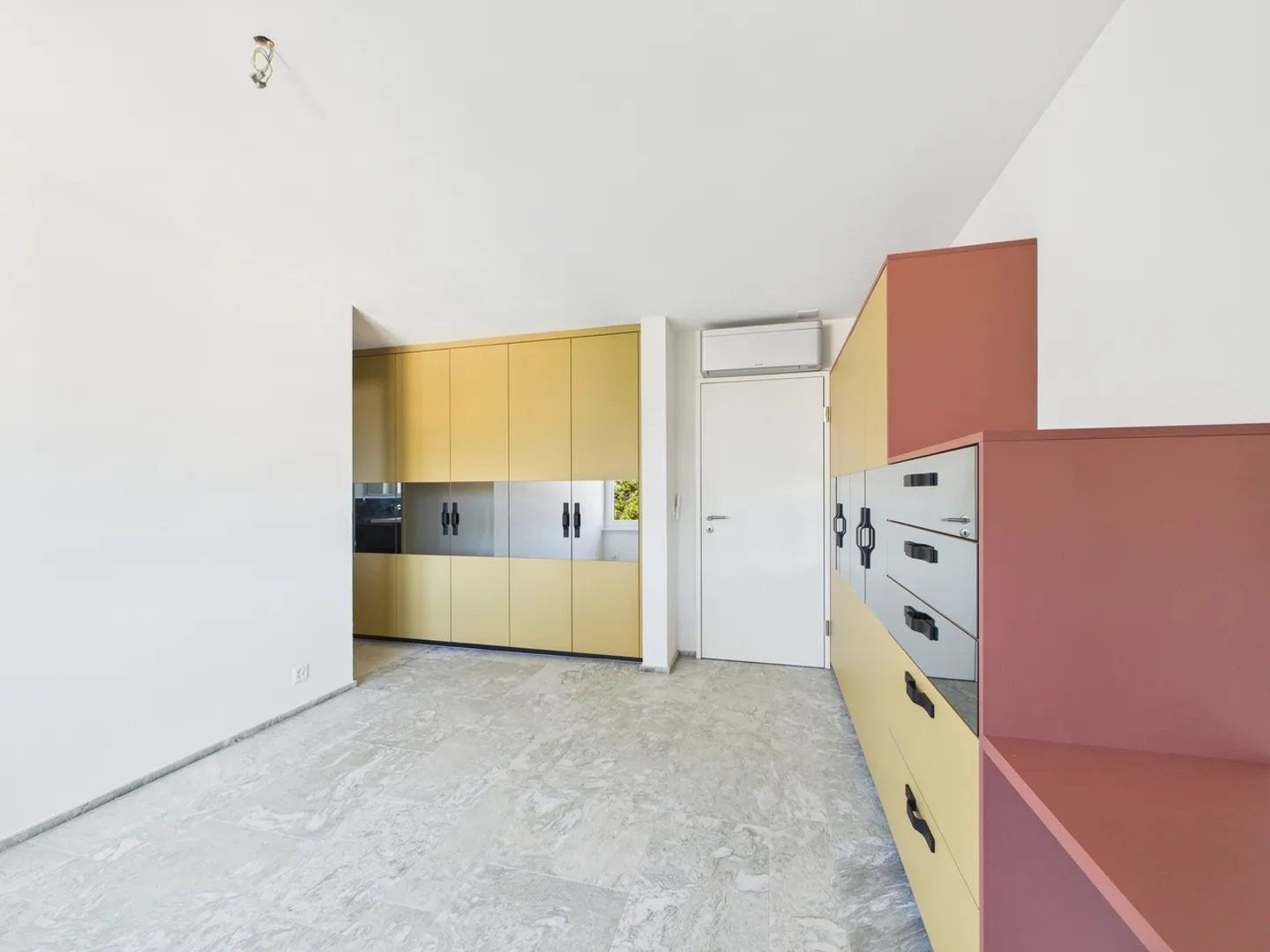 Exclusive maisonette apartment with a feel-good character - Photo 11 of 20