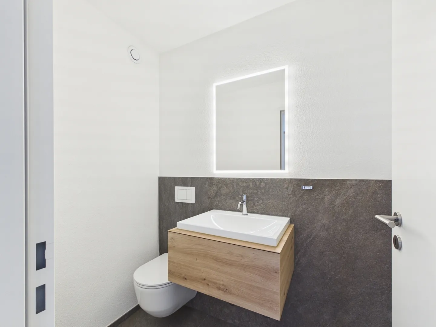 Exclusive maisonette apartment with a feel-good character - Photo 12 of 20