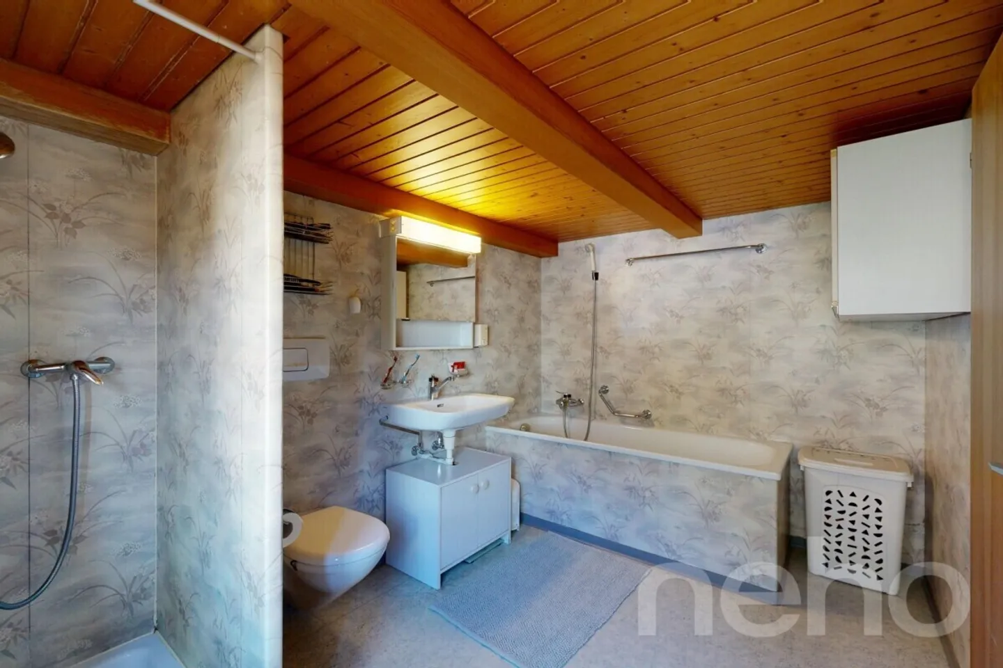 Charming Single Family Home - Photo 4 of 12