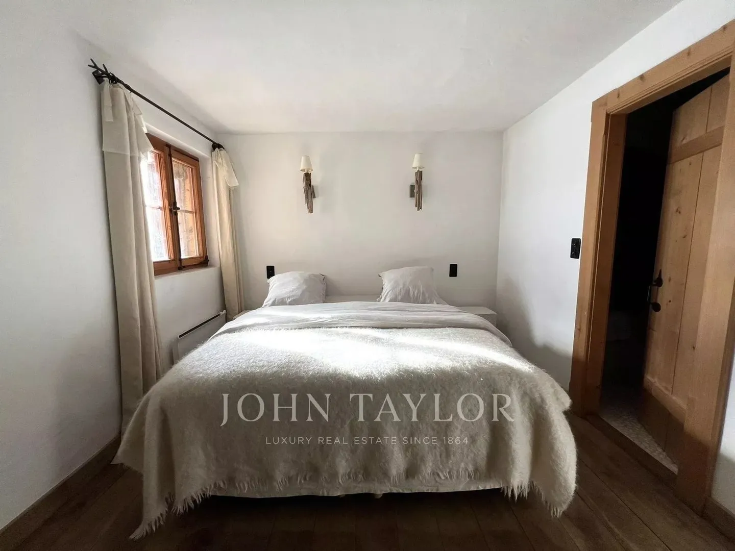 Authentic Alpine Chalet for Rent - Verbier - Photo 7 of 13