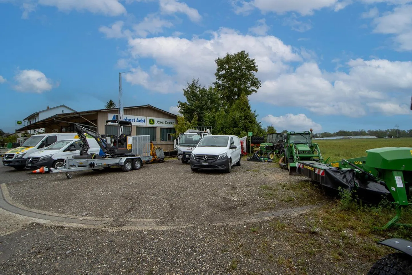 Attractive property with versatile potential for use - Photo 10 of 25