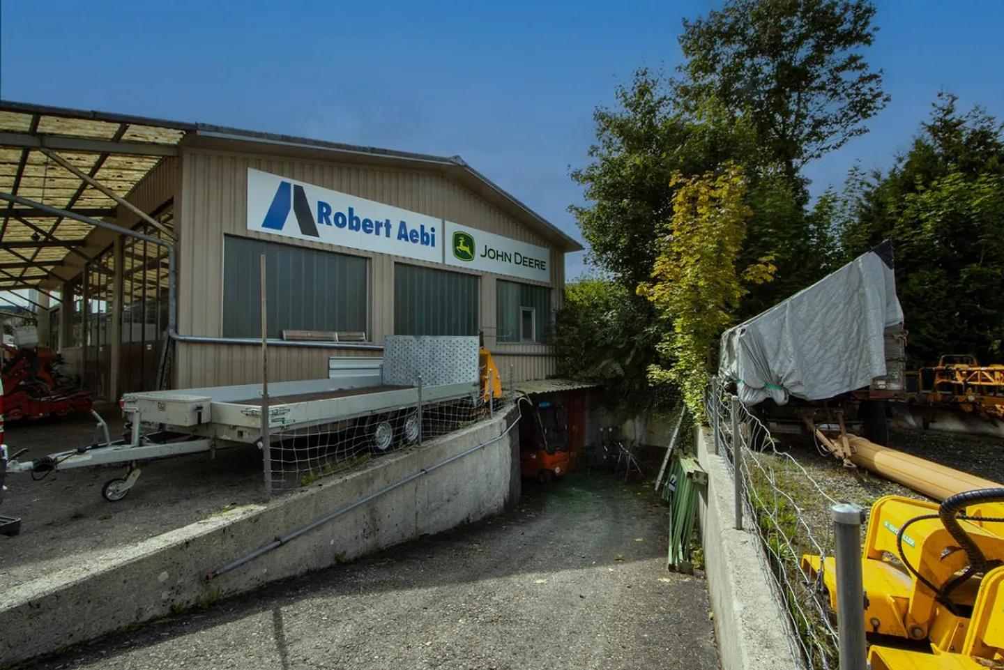 Attractive property with versatile potential for use - Photo 11 of 25