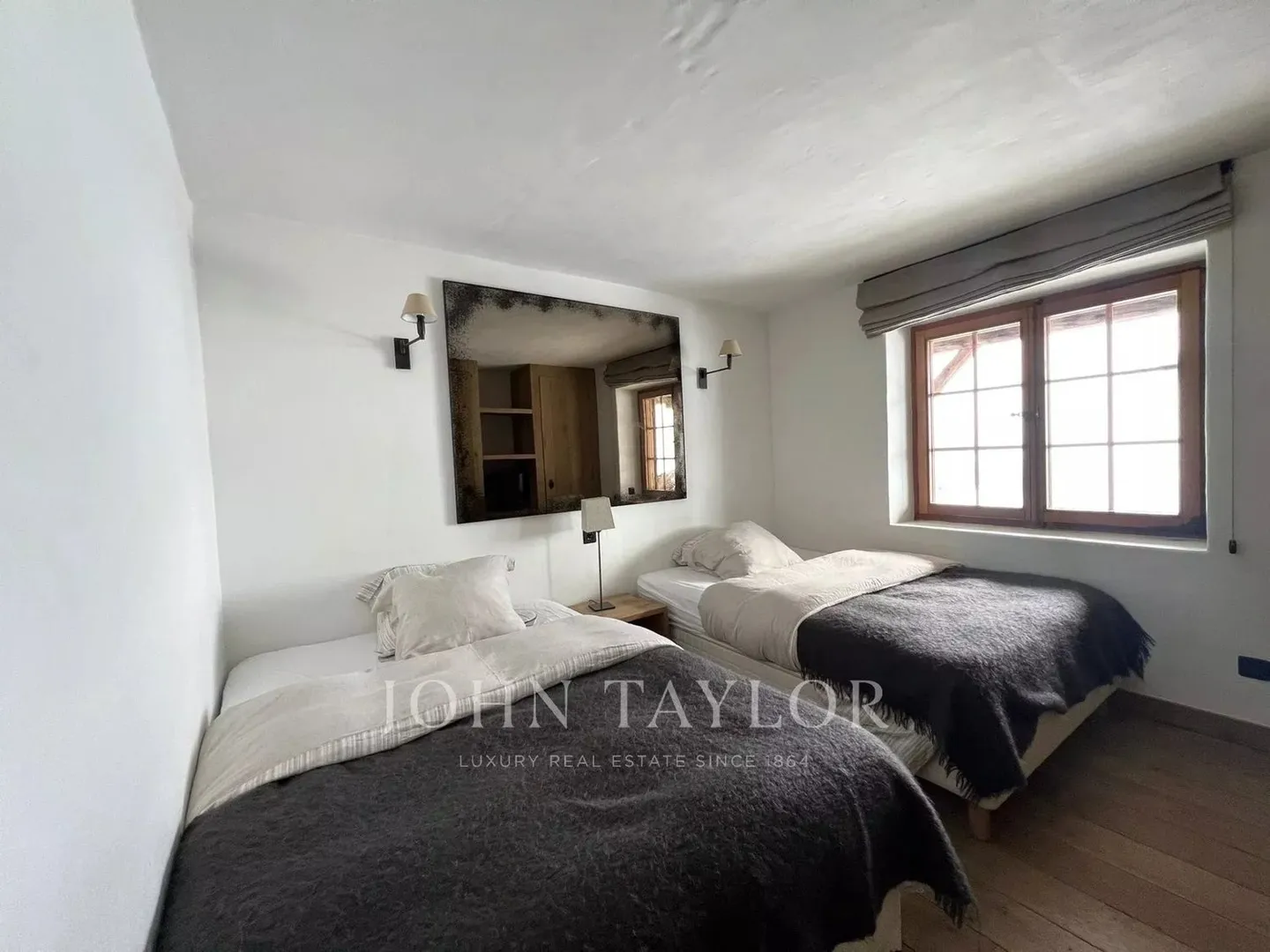 Authentic Alpine Chalet for Rent - Verbier - Photo 10 of 13