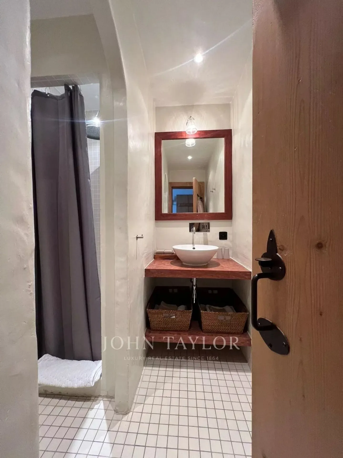 Authentic Alpine Chalet for Rent - Verbier - Photo 8 of 13