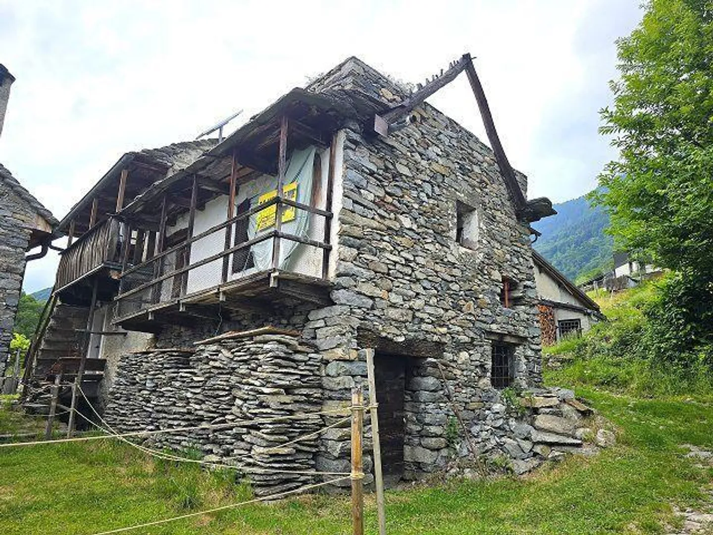 2 Rustiques dans un emplacement très calme et ensoleillé avec vue / 2 rustici con t... - Photo 31 sur 36