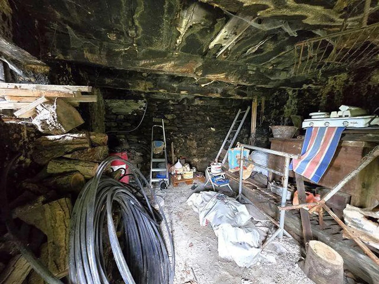 2 Rustiques dans un emplacement très calme et ensoleillé avec vue / 2 rustici con t... - Photo 14 sur 36