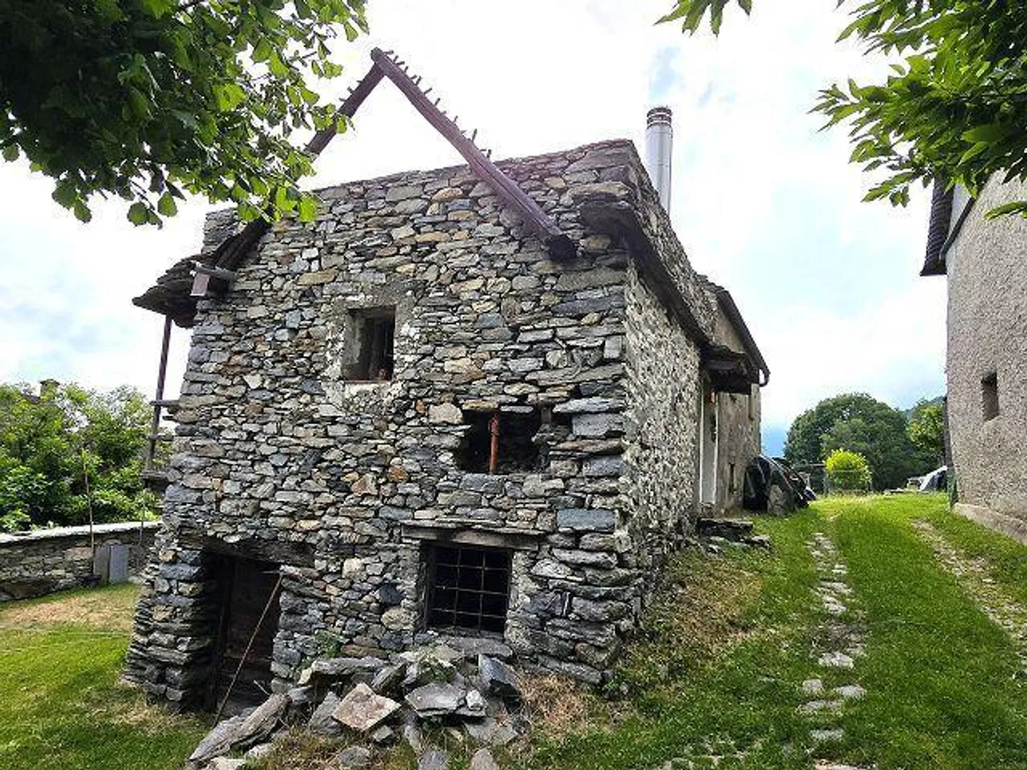 2 Rustiques dans un emplacement très calme et ensoleillé avec vue / 2 rustici con t... - Photo 27 sur 36