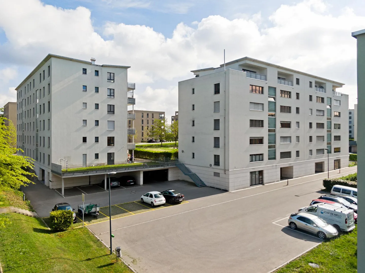 Innenparkplatz in Cormanon - Foto 1 von 1