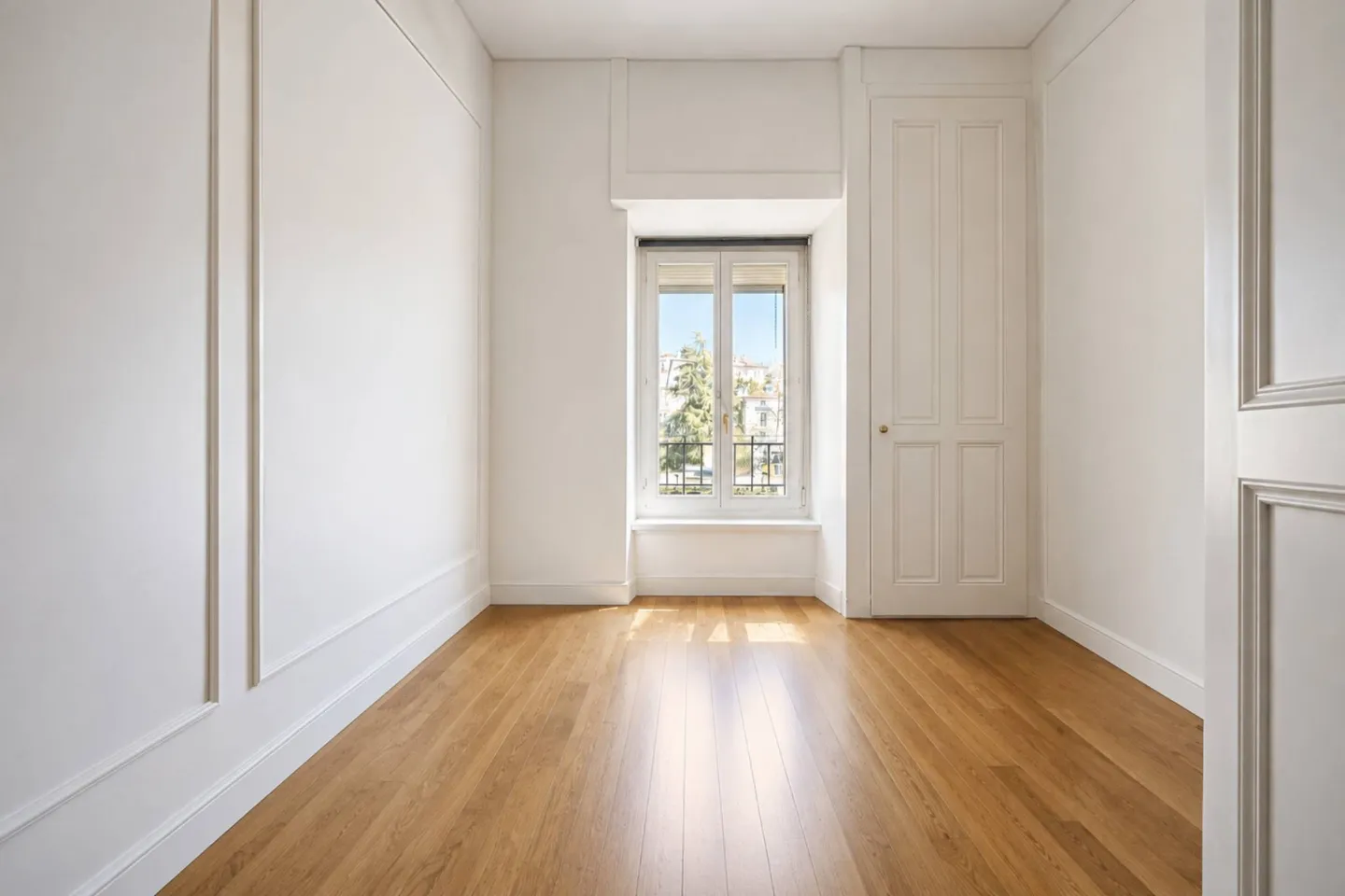 Apartment from the early 20th century in the heart of the city - Photo 8 of 10