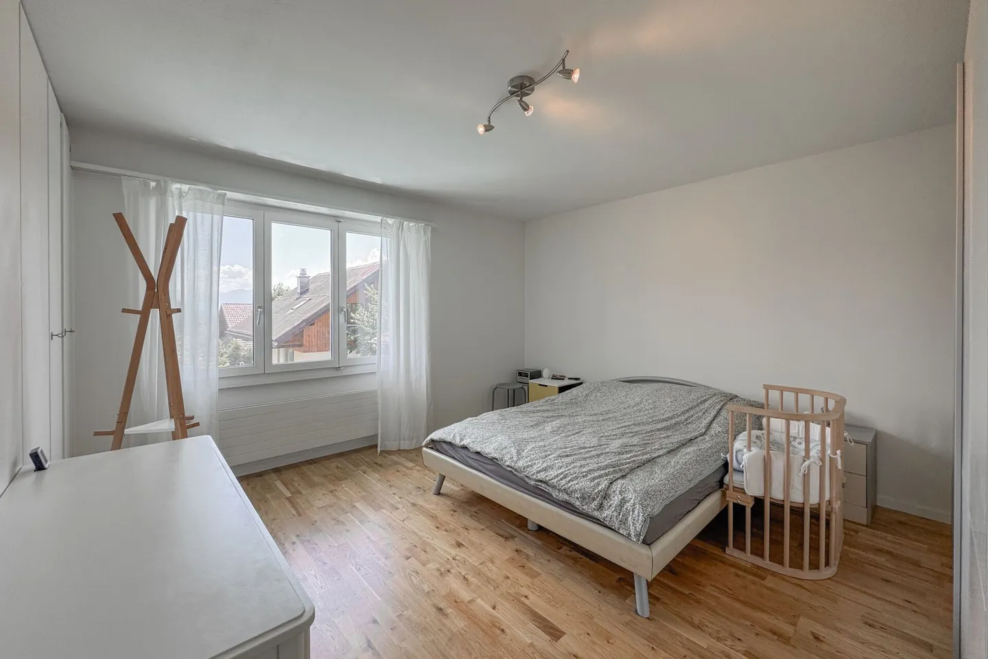 Charmantes Familienhaus mit Pool - Foto 12 von 16