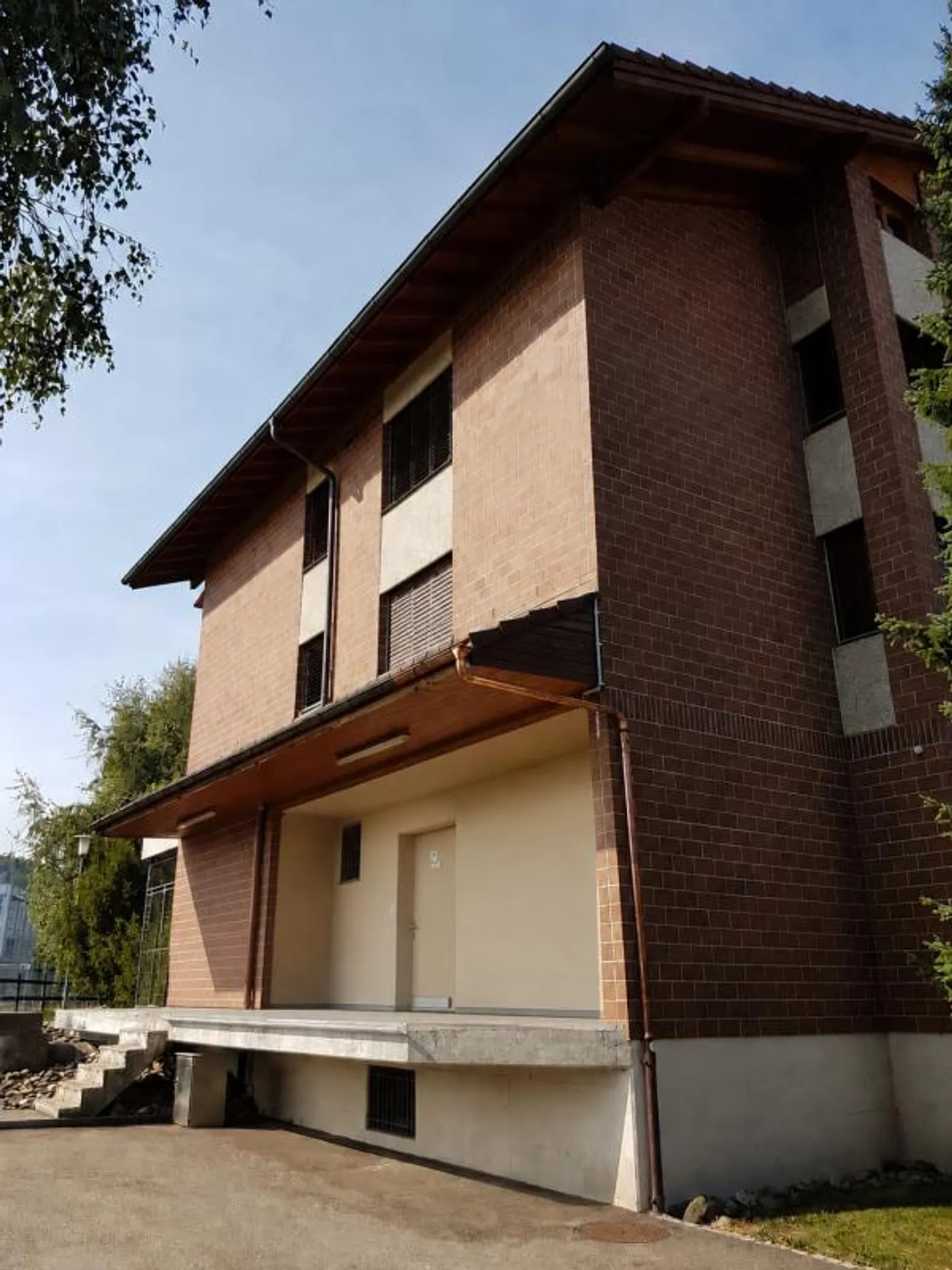 Espace de vente polyvalent dans un emplacement central de 500m2 - Photo 3 sur 3