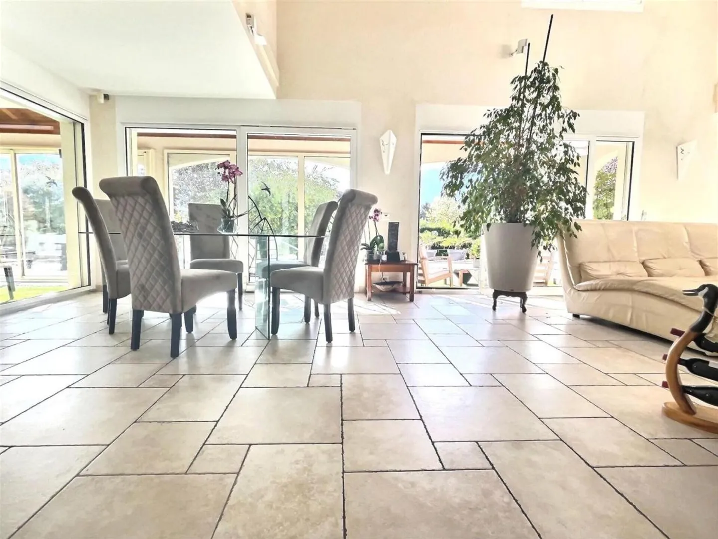 5-Zimmer Villa - Foto 3 von 13