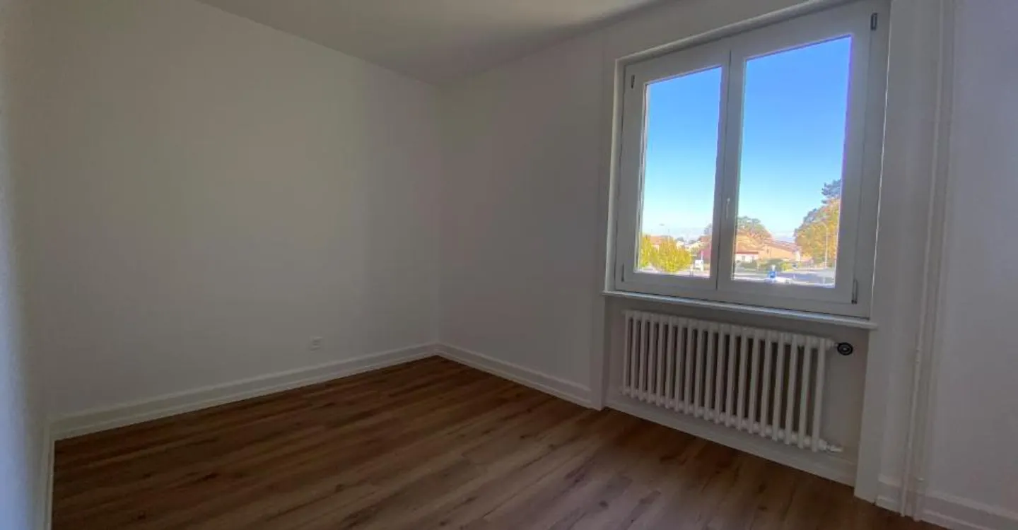 Renovated 3-room apartment on the 1st floor - Photo 5 of 7