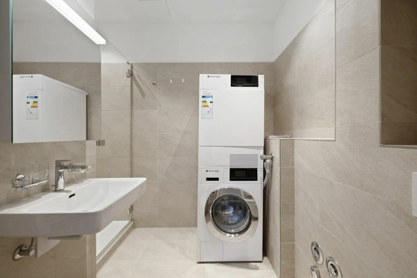 Moderne 2,5-Zimmer-Wohnung in Binningen - Foto 8 von 10