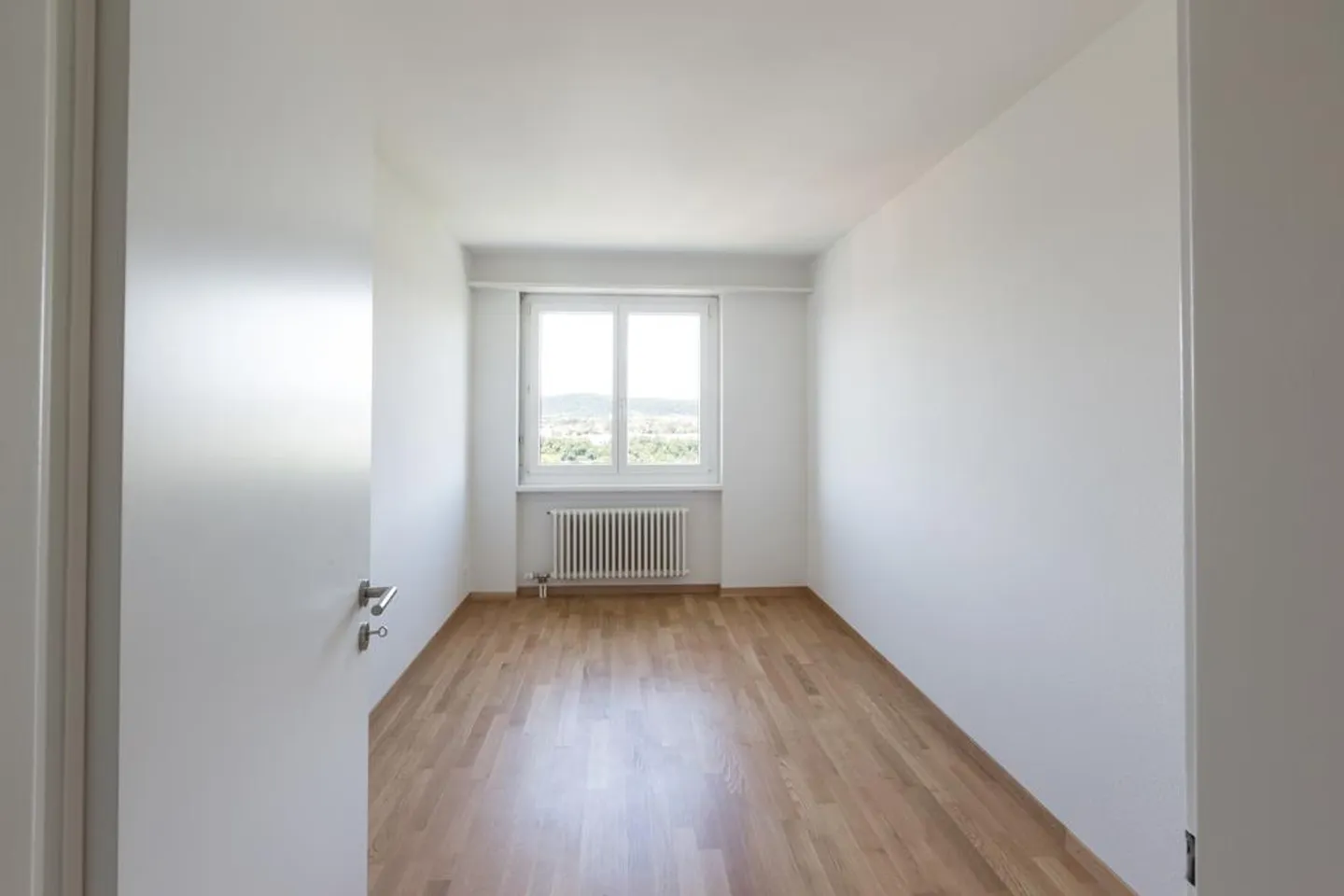 Quietly Located Apartment - Photo 6 of 6