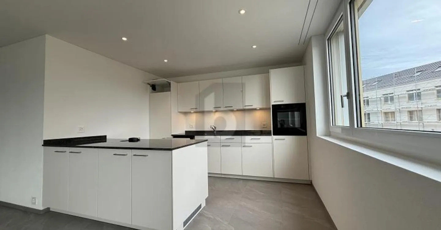 Grosszügige Wohnung mit Balkon - Foto 1 von 6