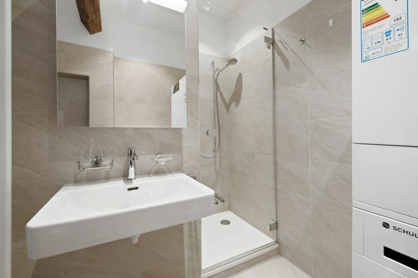 Moderne 2,5-Zimmer-Wohnung in Binningen - Foto 7 von 10