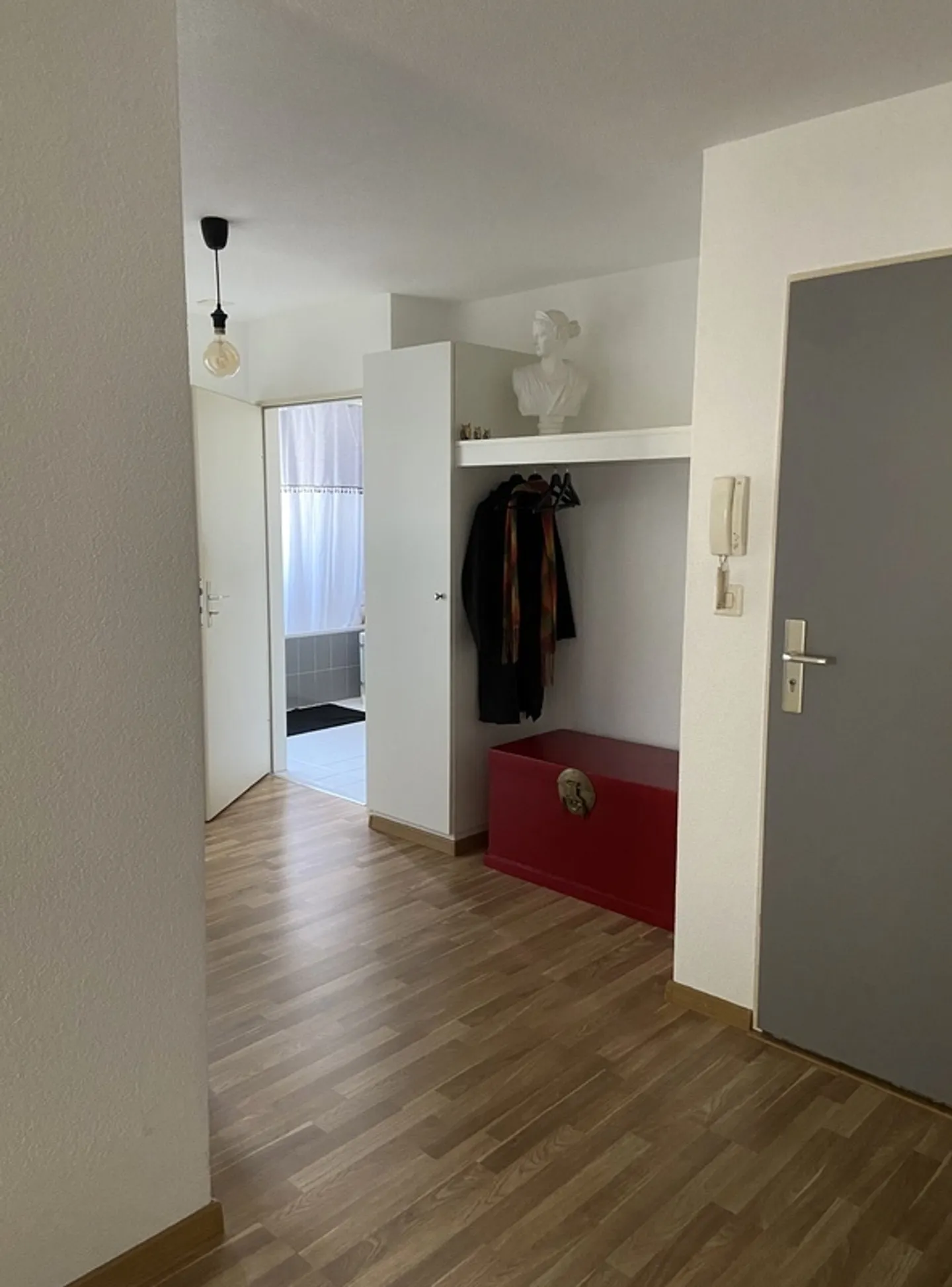 Appartement lumineux 4.5 pièces - Photo 4 sur 10