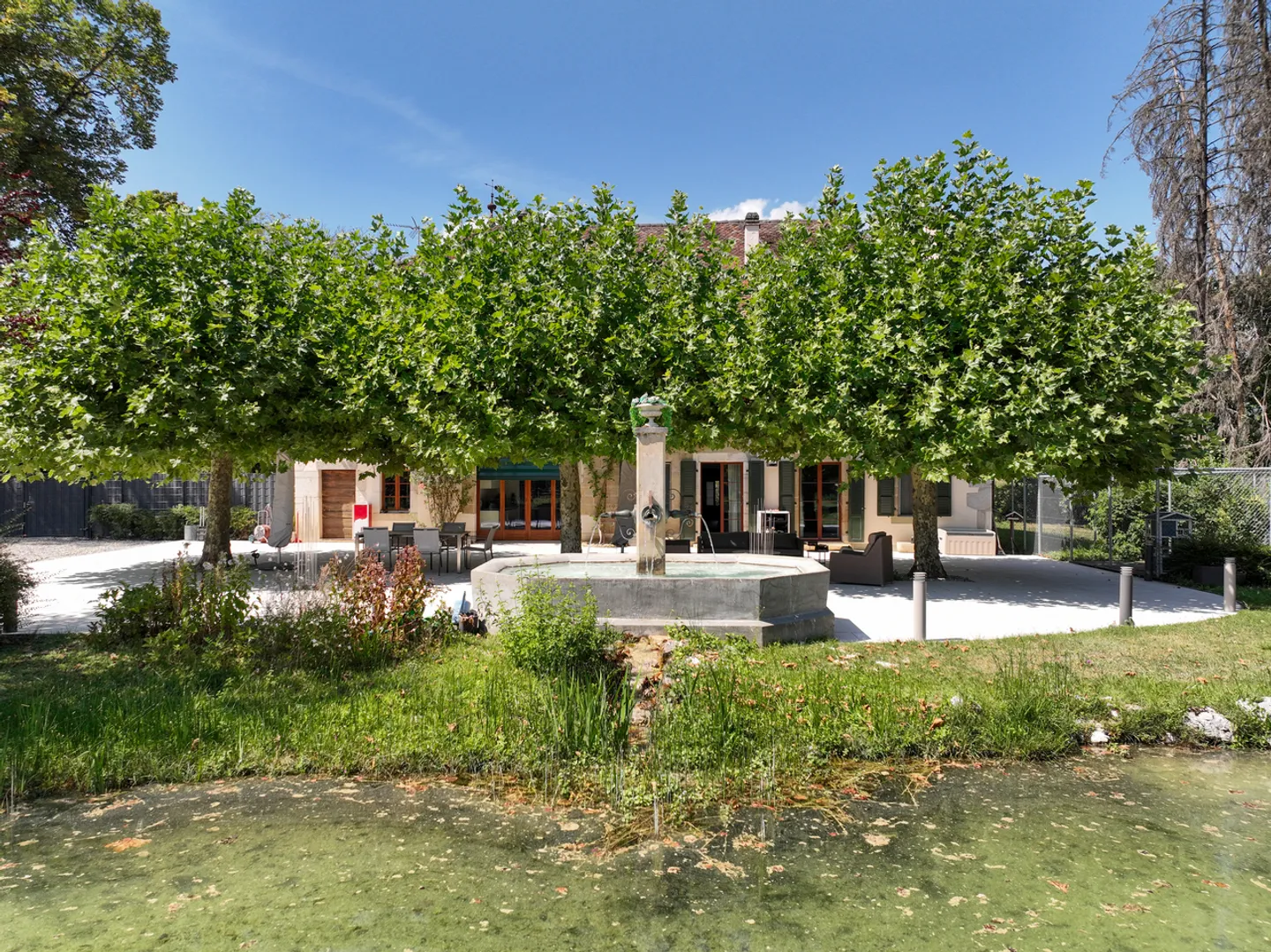 Manoir du 18ème siècle avec parc rénové de 7 800 m² - Photo 7 sur 60