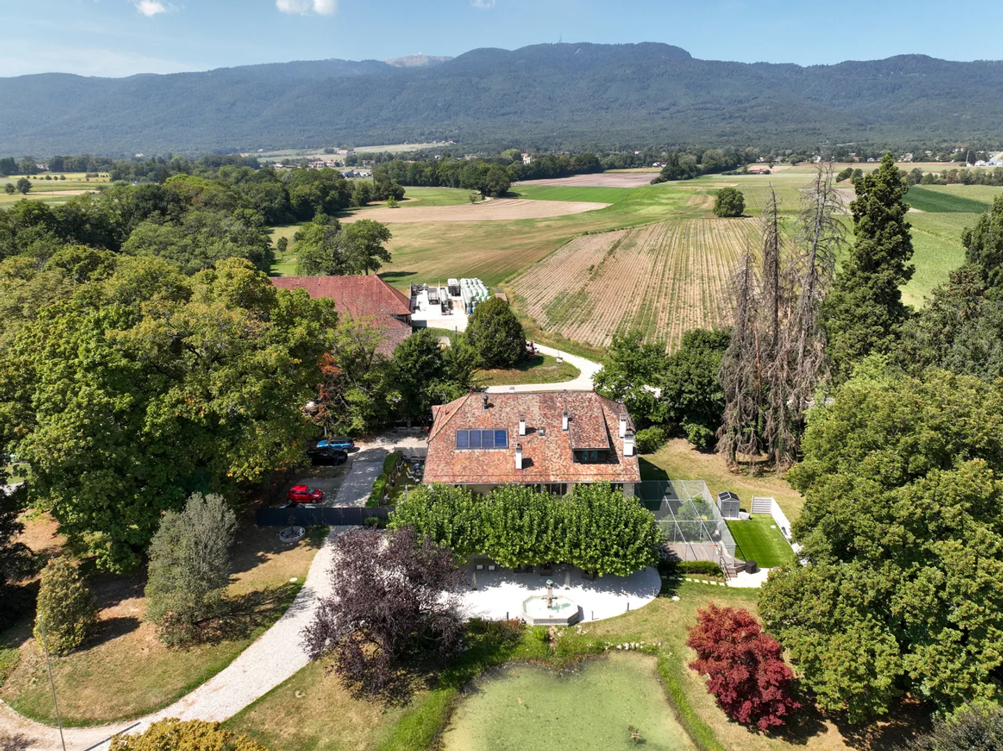 Manoir du 18ème siècle avec parc rénové de 7 800 m² - Photo 9 sur 60