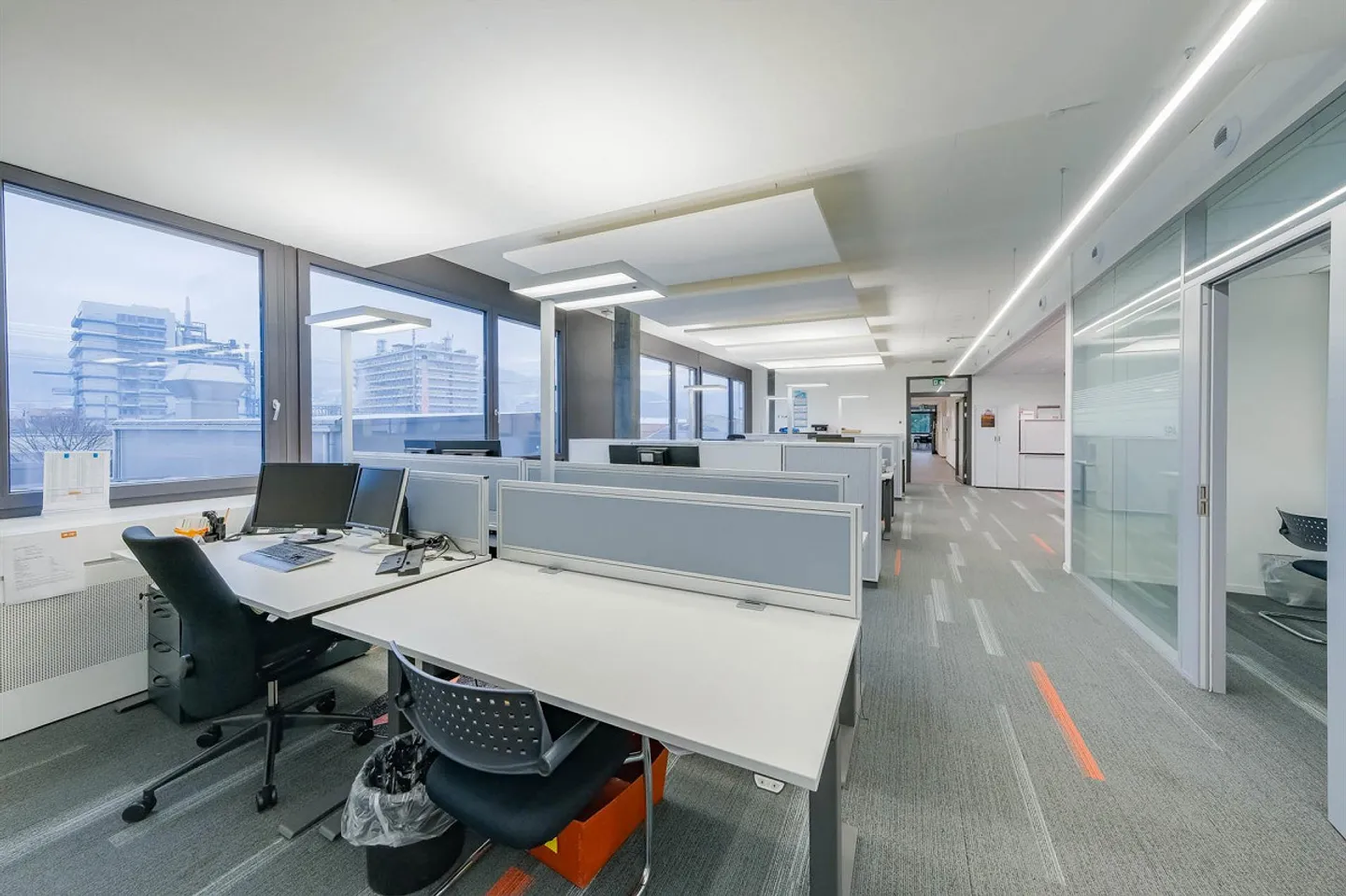 Espaces de bureau climatisés dans un emplacement de choix - Photo 5 sur 13